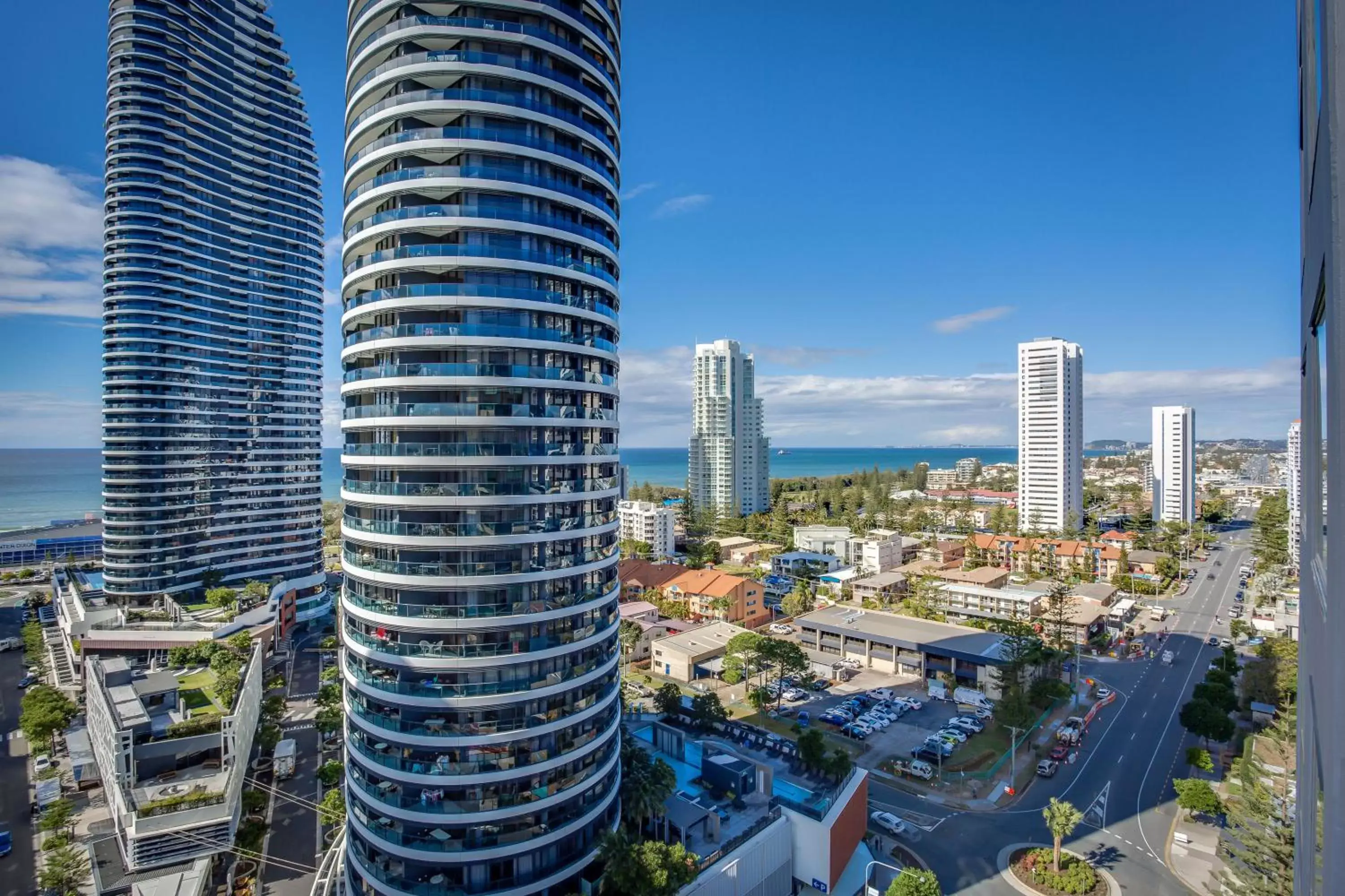 City view in Mantra Broadbeach on the Park City view in Mantra Broadbeach on the Park