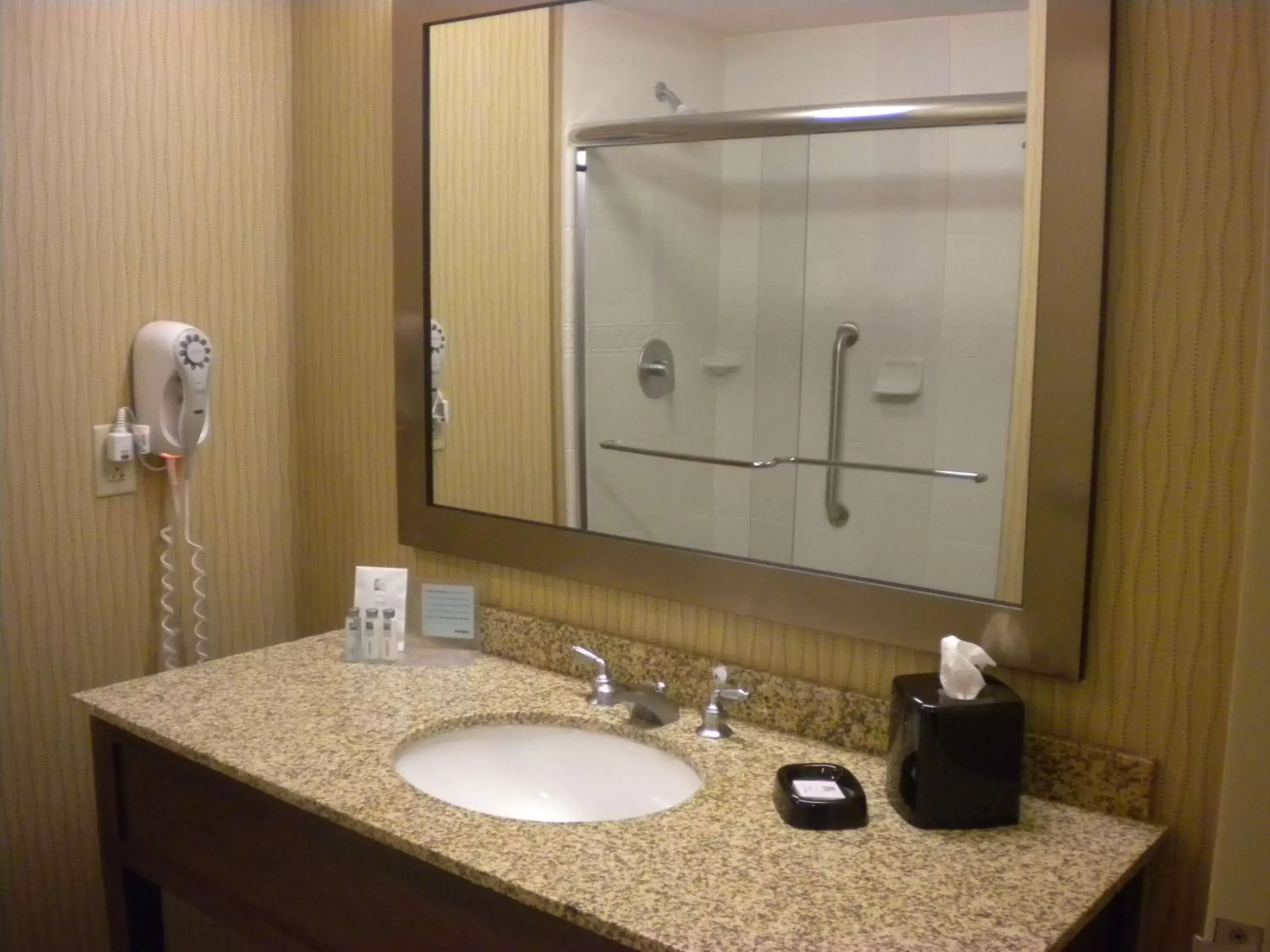 Bathroom in Hampton Inn & Suites Cincinnati / Uptown - University Area Bathroom in Hampton Inn & Suites Cincinnati / Uptown - University Area