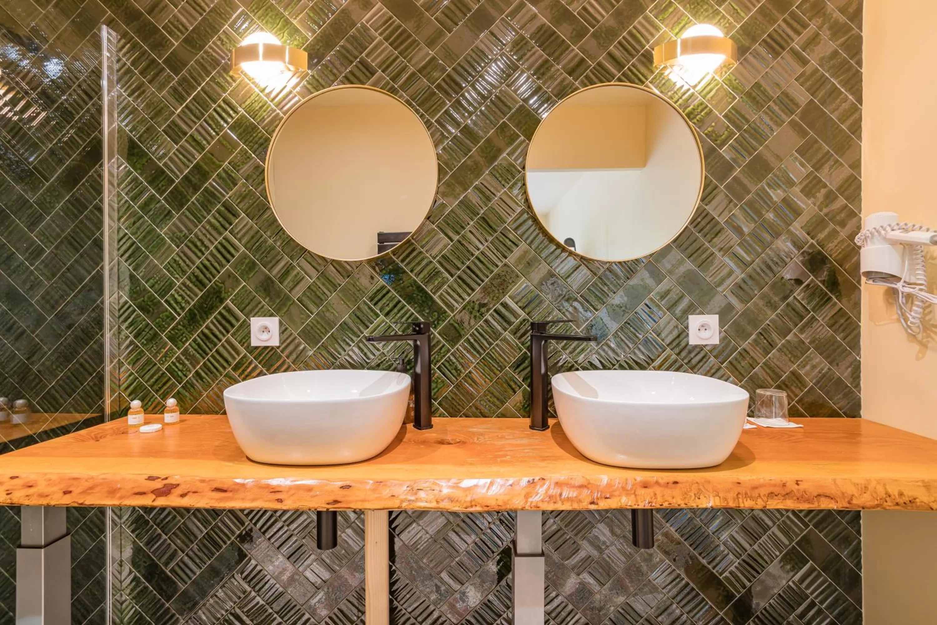 Bathroom in Chambres d'hôtes - Domaine de Cristia