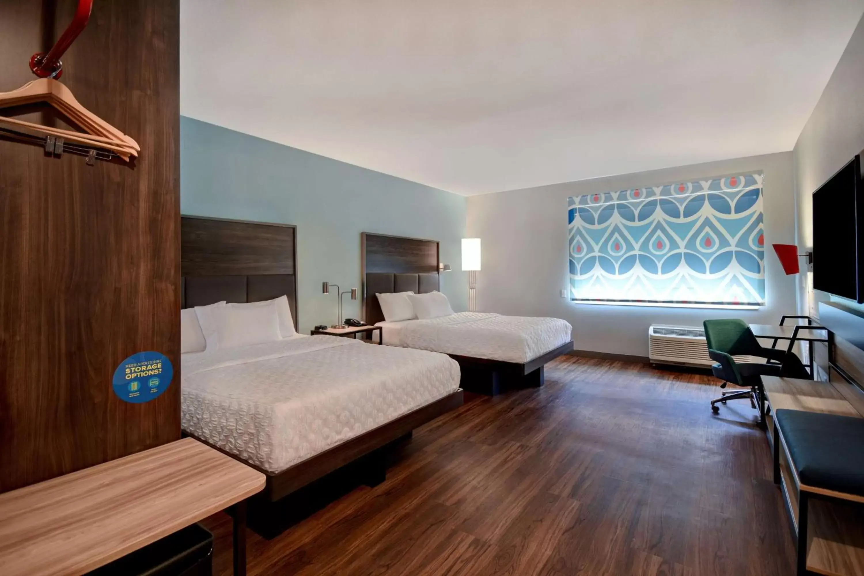 Bed in Tru By Hilton Auburn, In