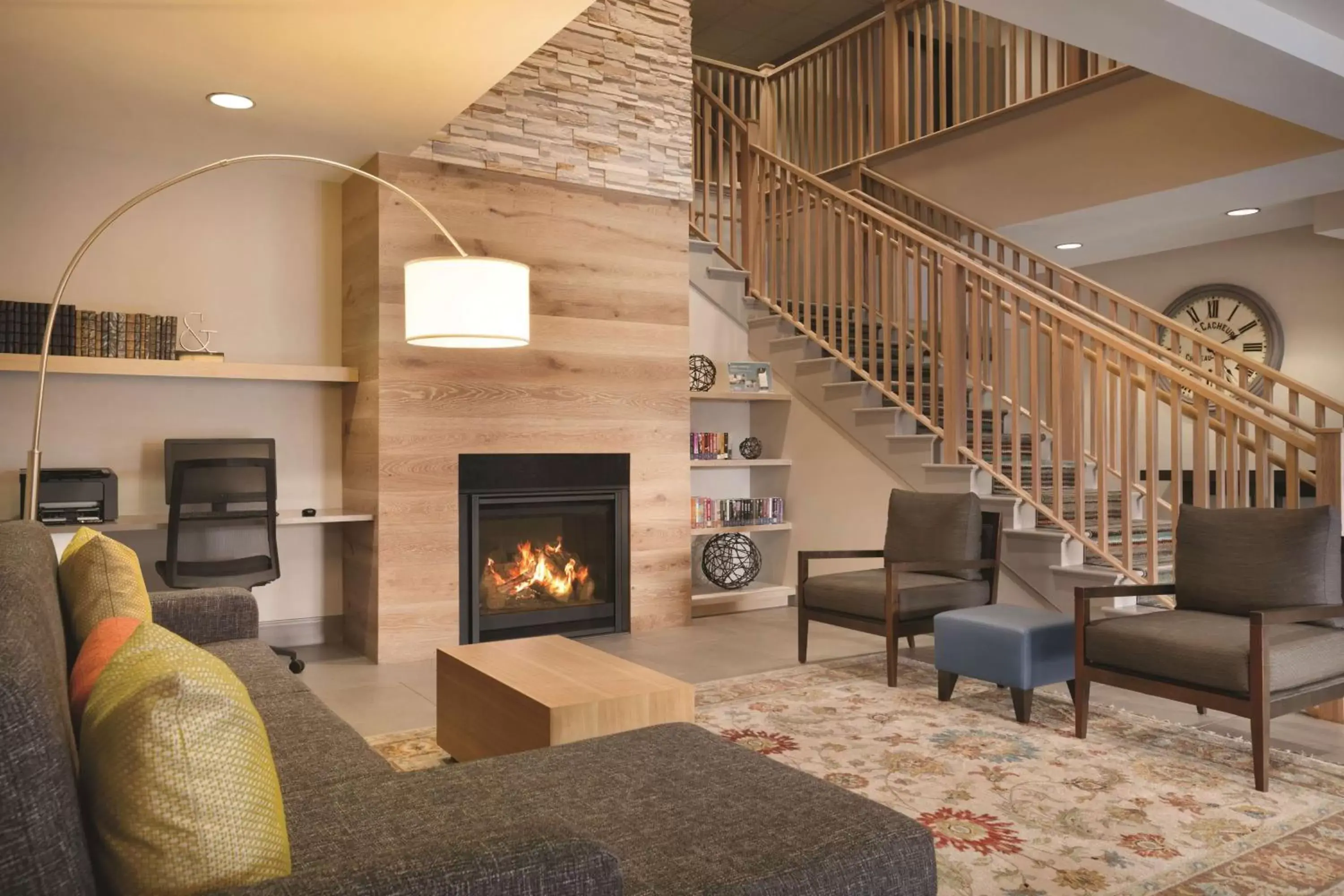 Lobby or reception, Seating Area in Country Inn & Suites by Radisson, Brooklyn Center, MN