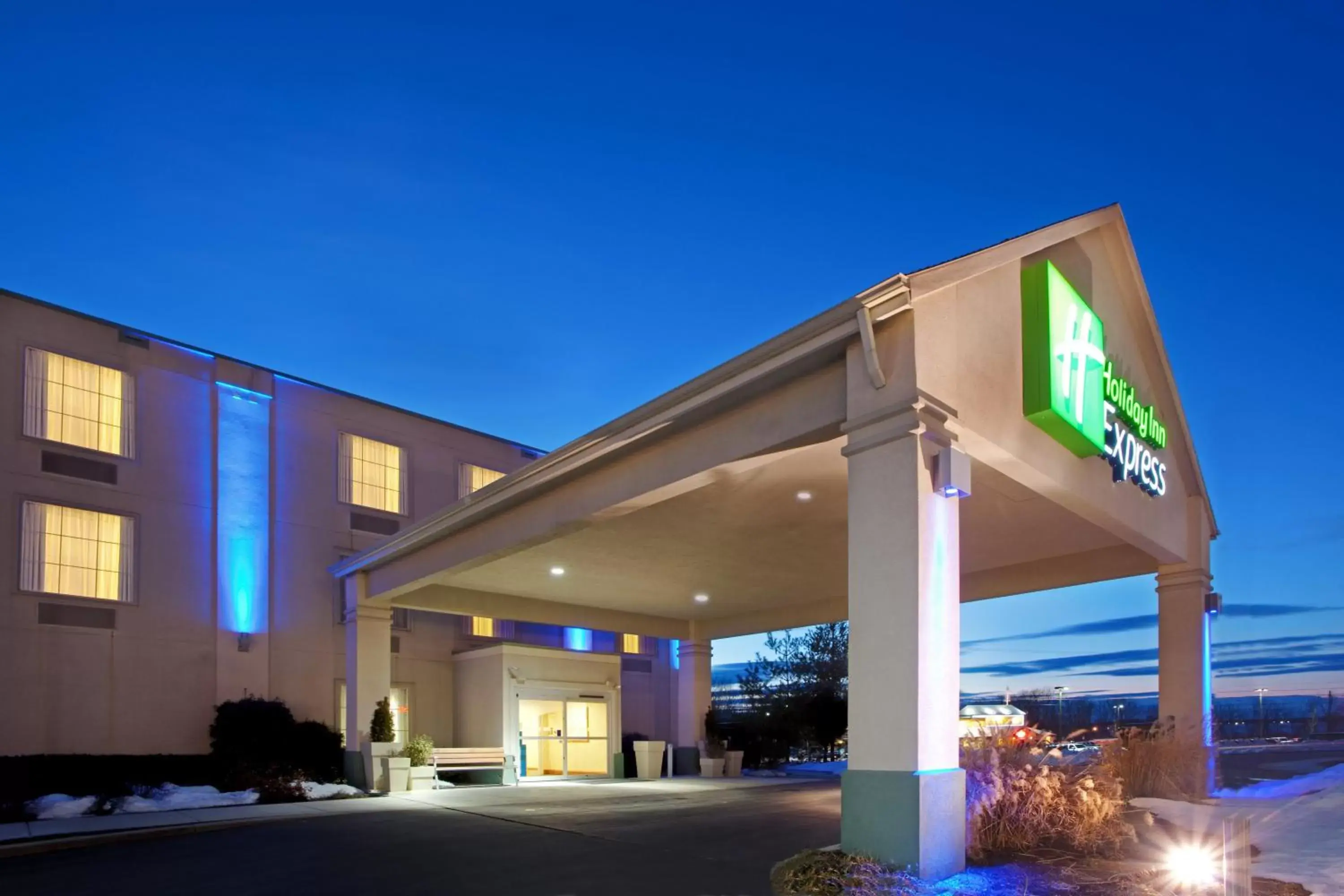 Property building in Holiday Inn Express Hanover by IHG Property building in Holiday Inn Express Hanover by IHG