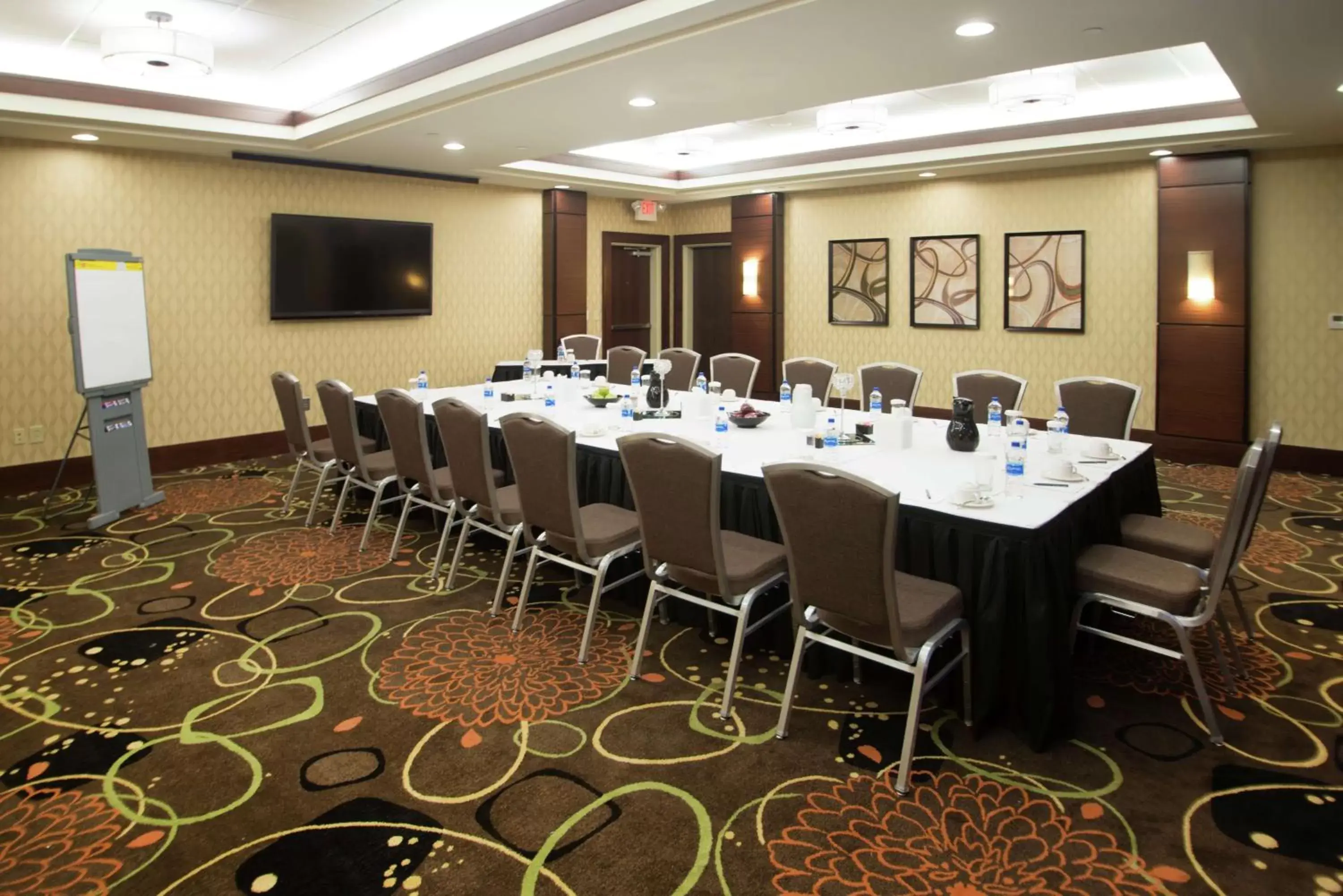 Meeting/conference room in Embassy Suites by Hilton Fayetteville Fort Bragg