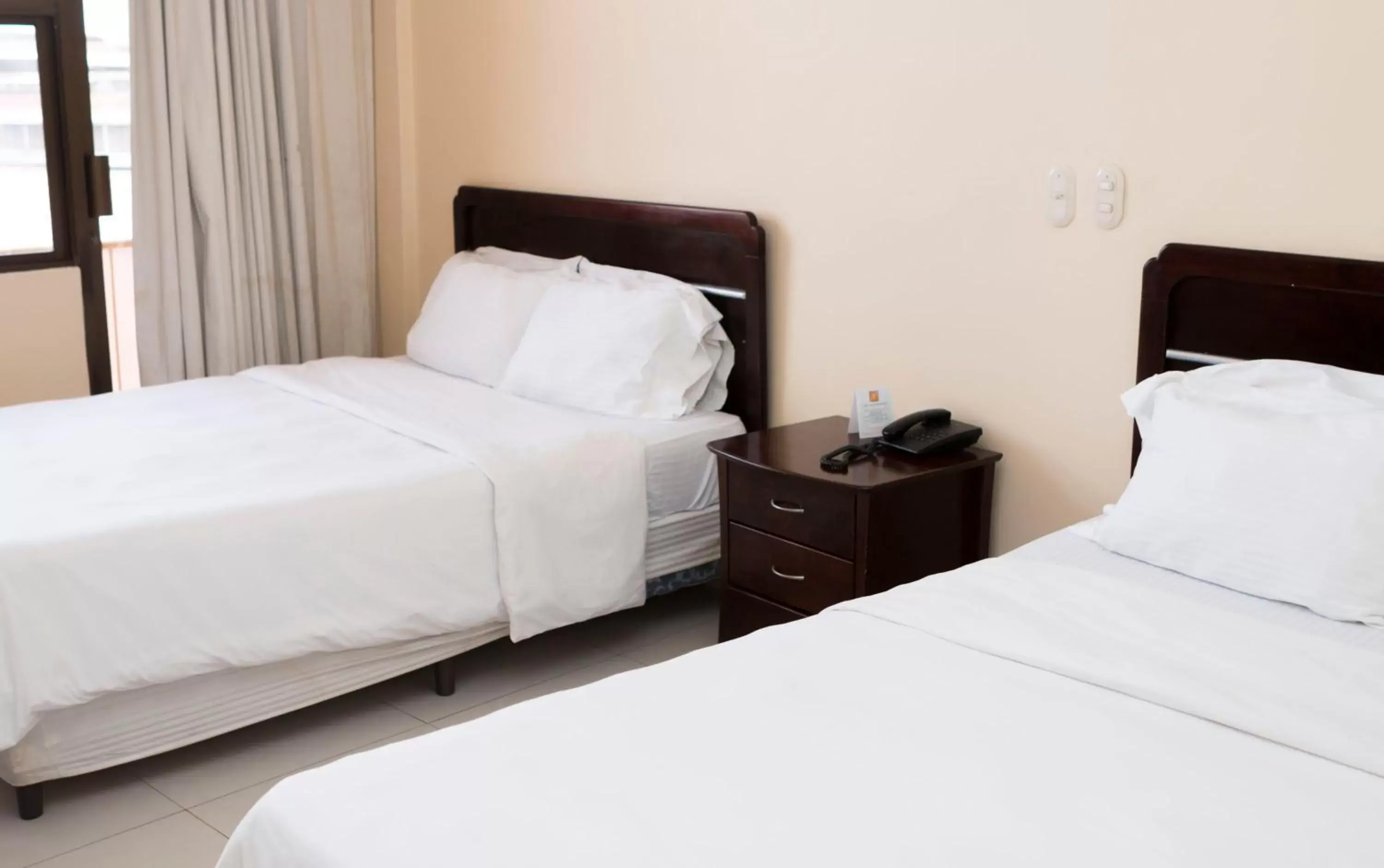 Bedroom, Bed in Hotel Novo