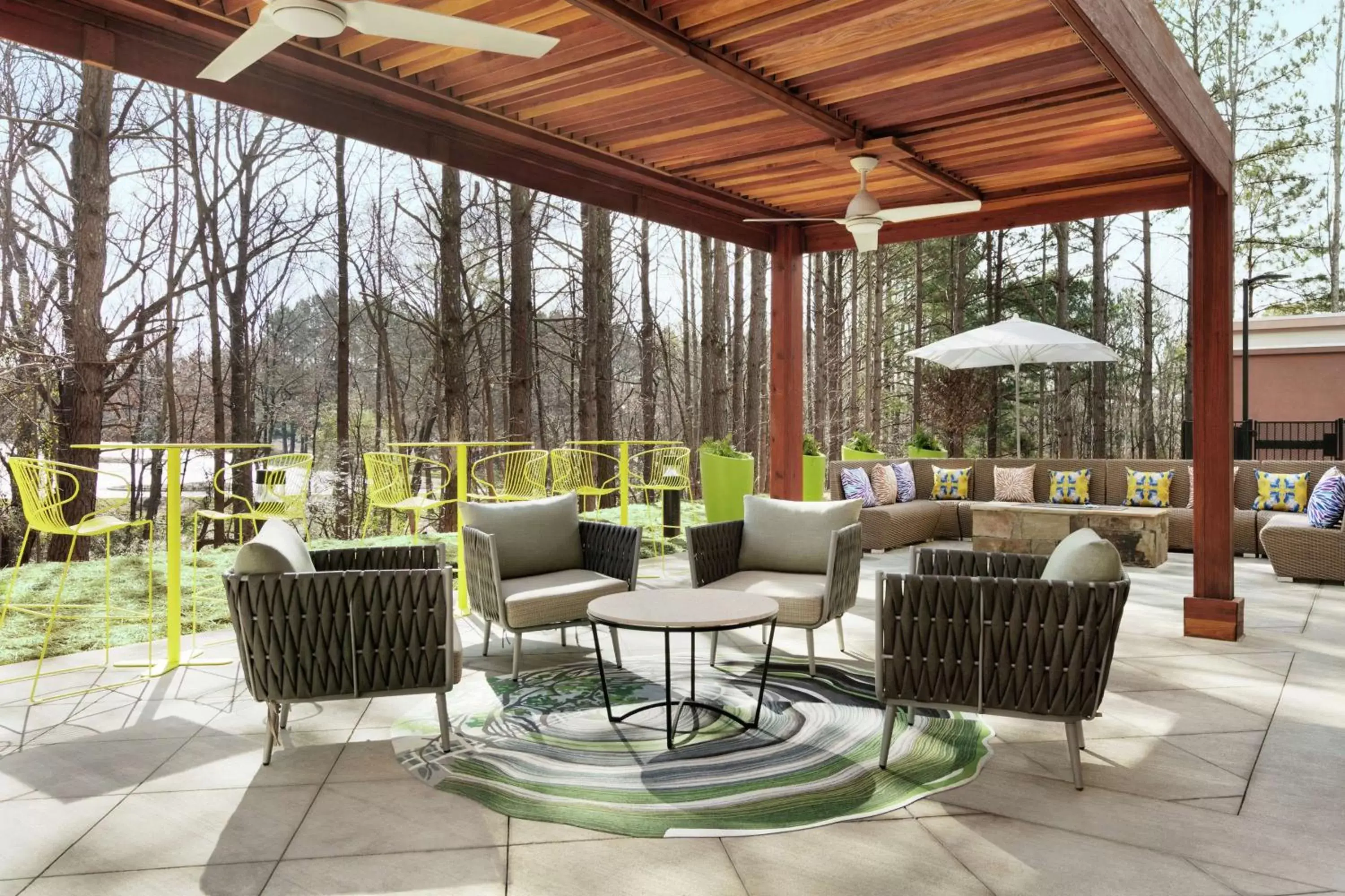 Patio in Hampton Inn And Suites By Hilton Johns Creek