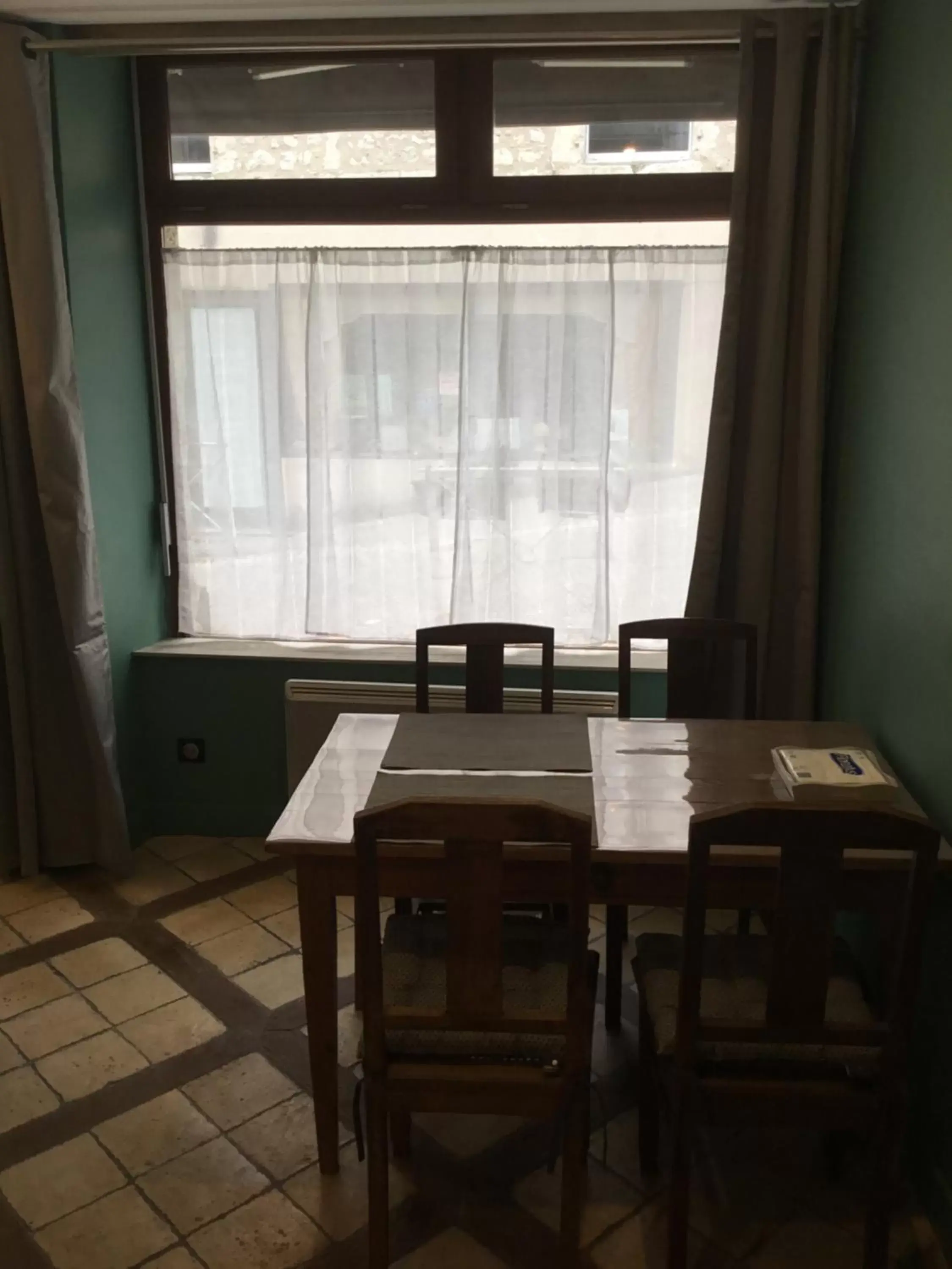 Dining Area in La Cambra dé Monflanquin