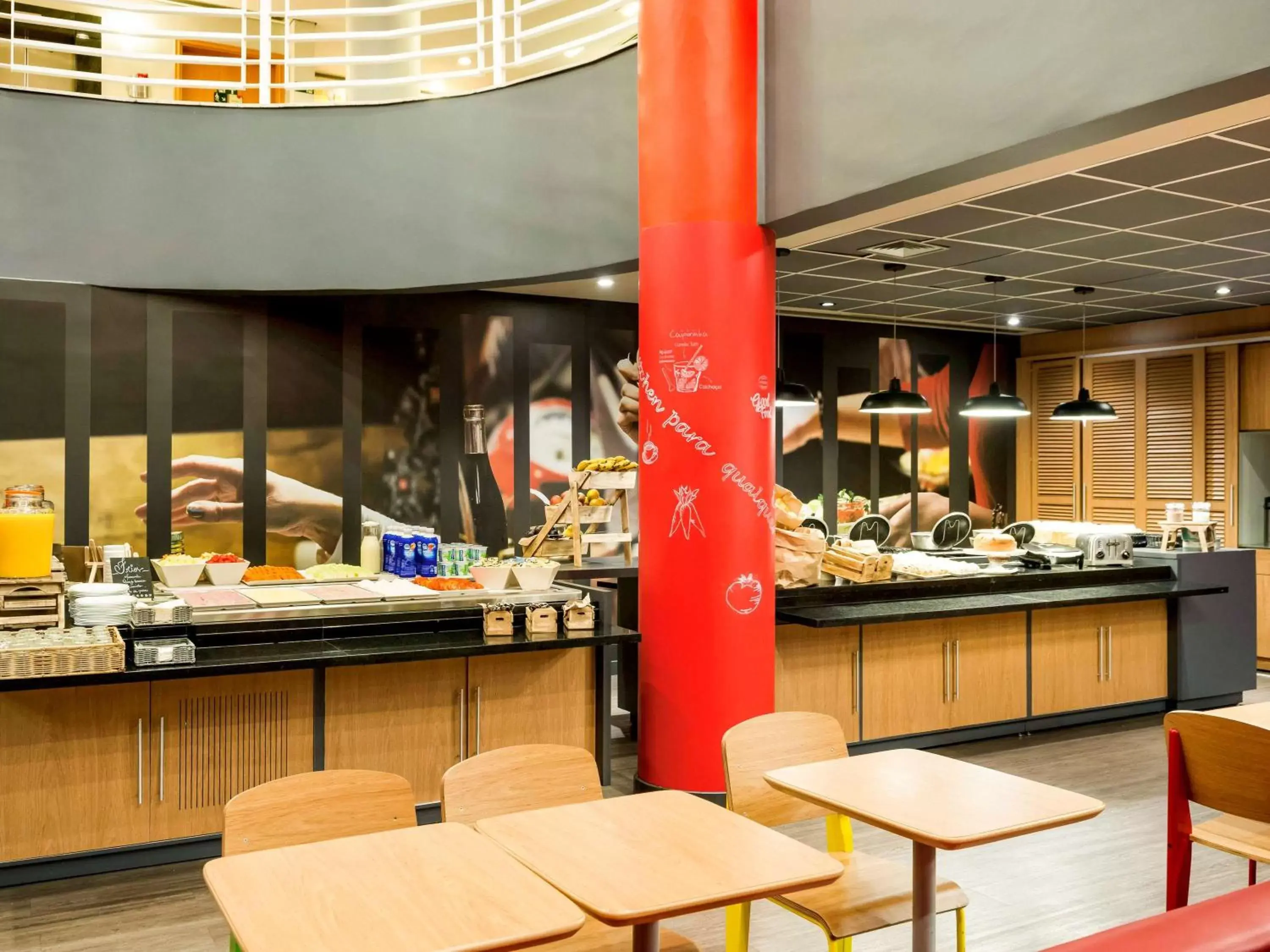 Restaurant/Places to Eat in ibis Campinas