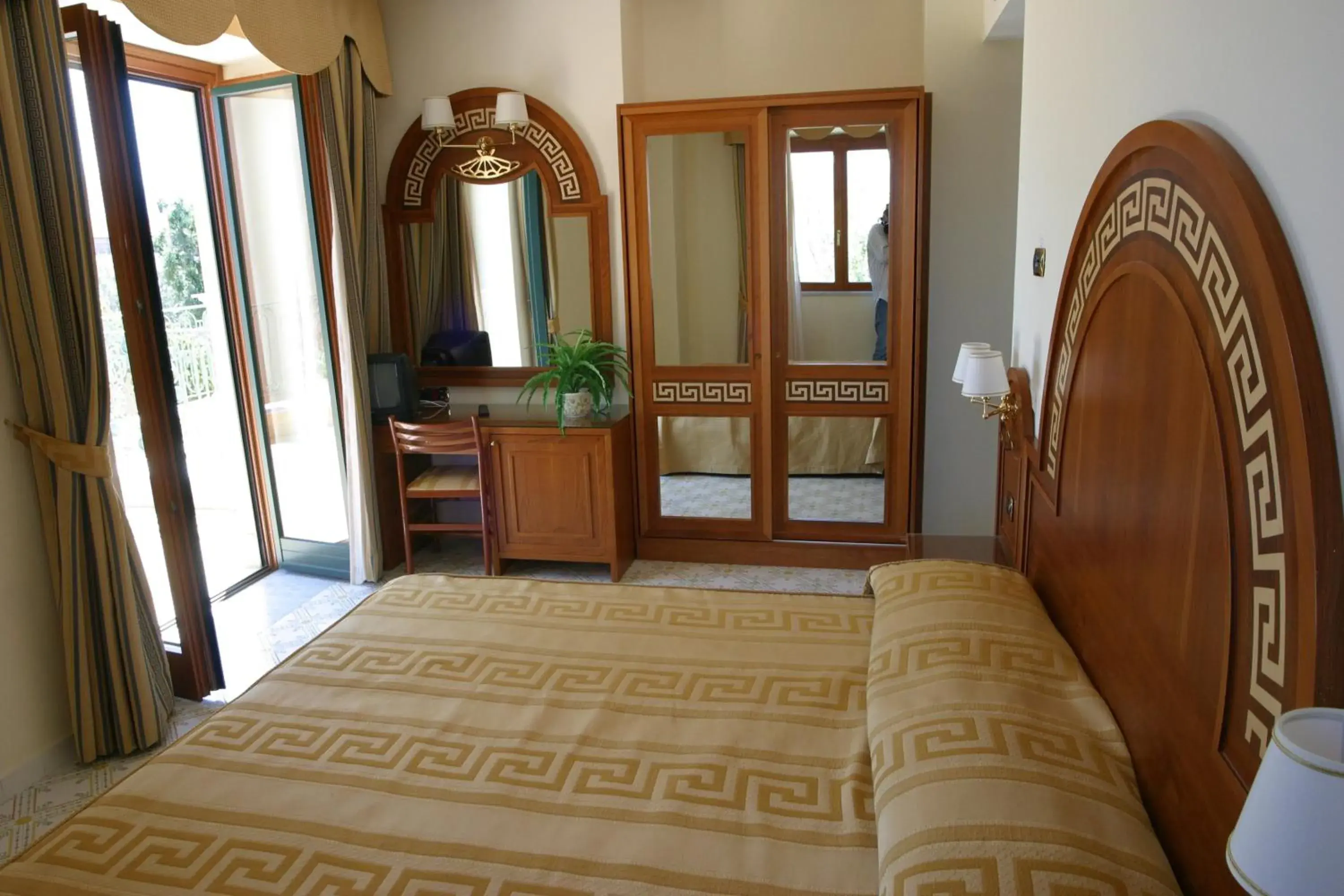 Bed in Hotel Villa Igea