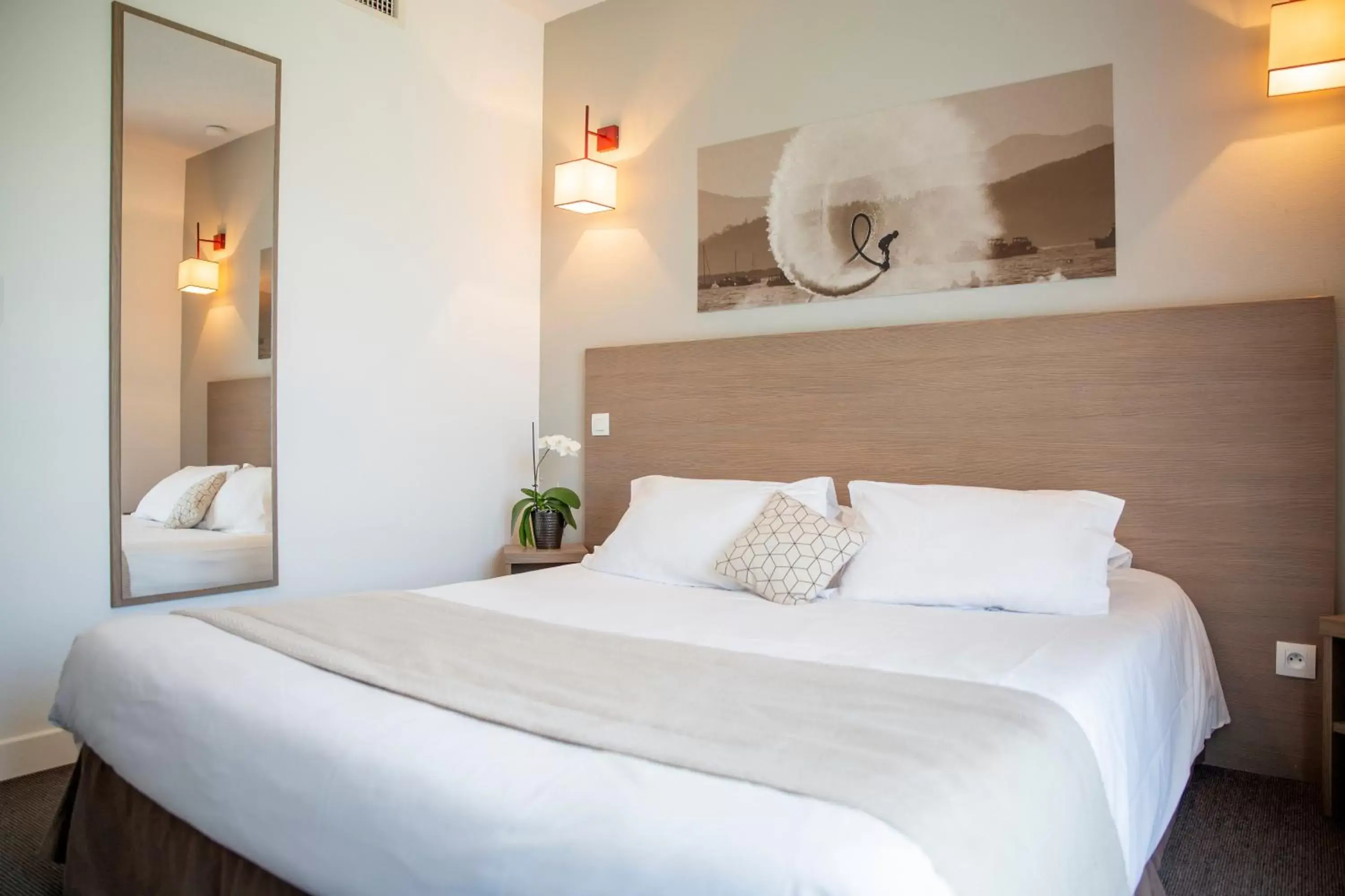 Bedroom, Bed in Zenitude Hôtel-Résidences Cannes Mandelieu Confort
