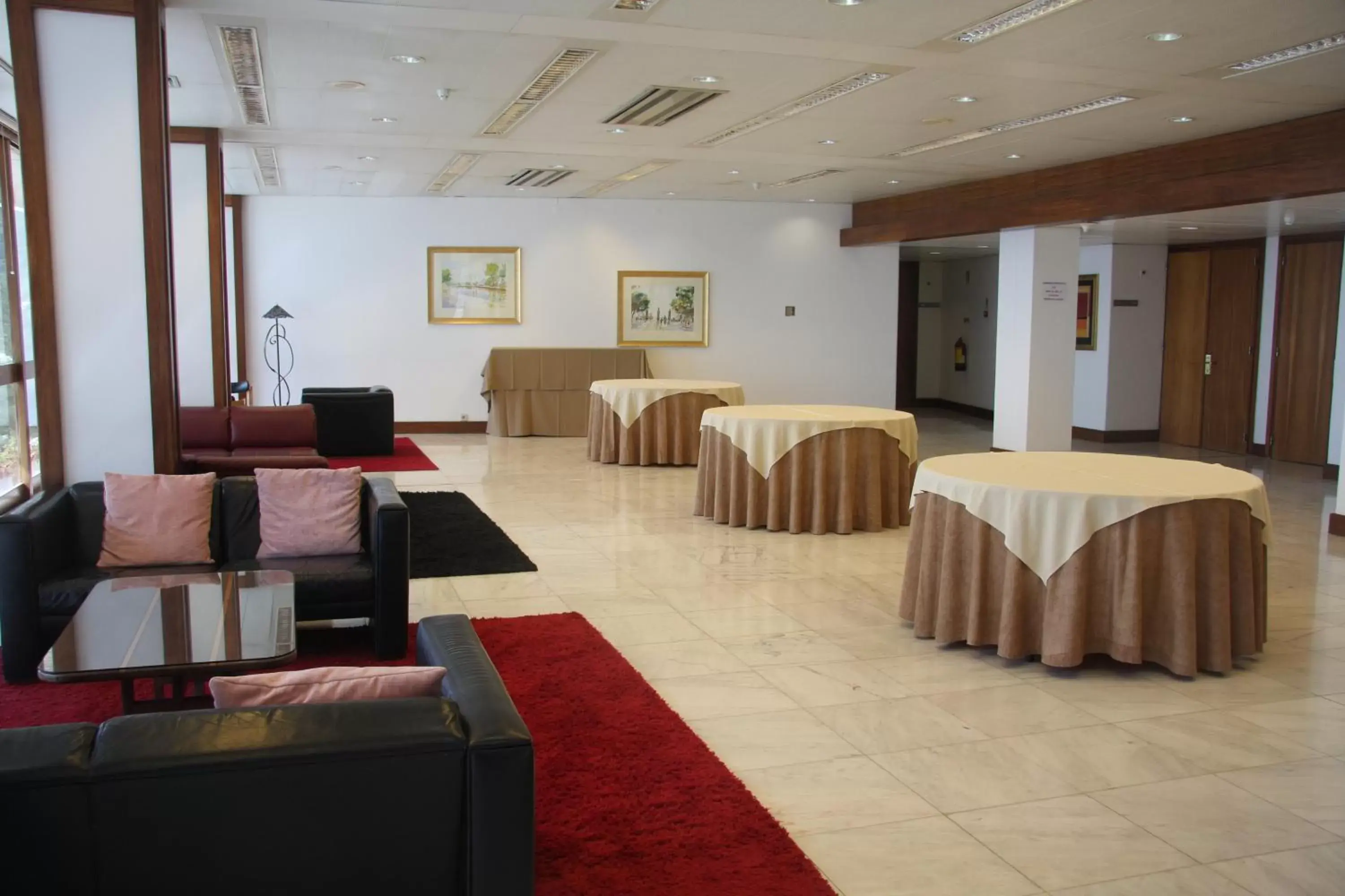 Business facilities in Hotel do Mar