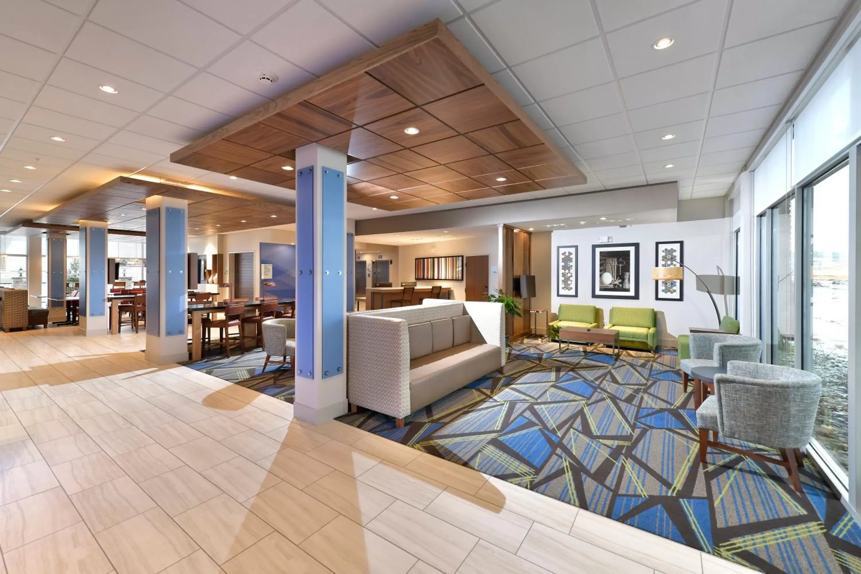 Property building in Holiday Inn Express & Suites - Millersburg, an IHG Hotel