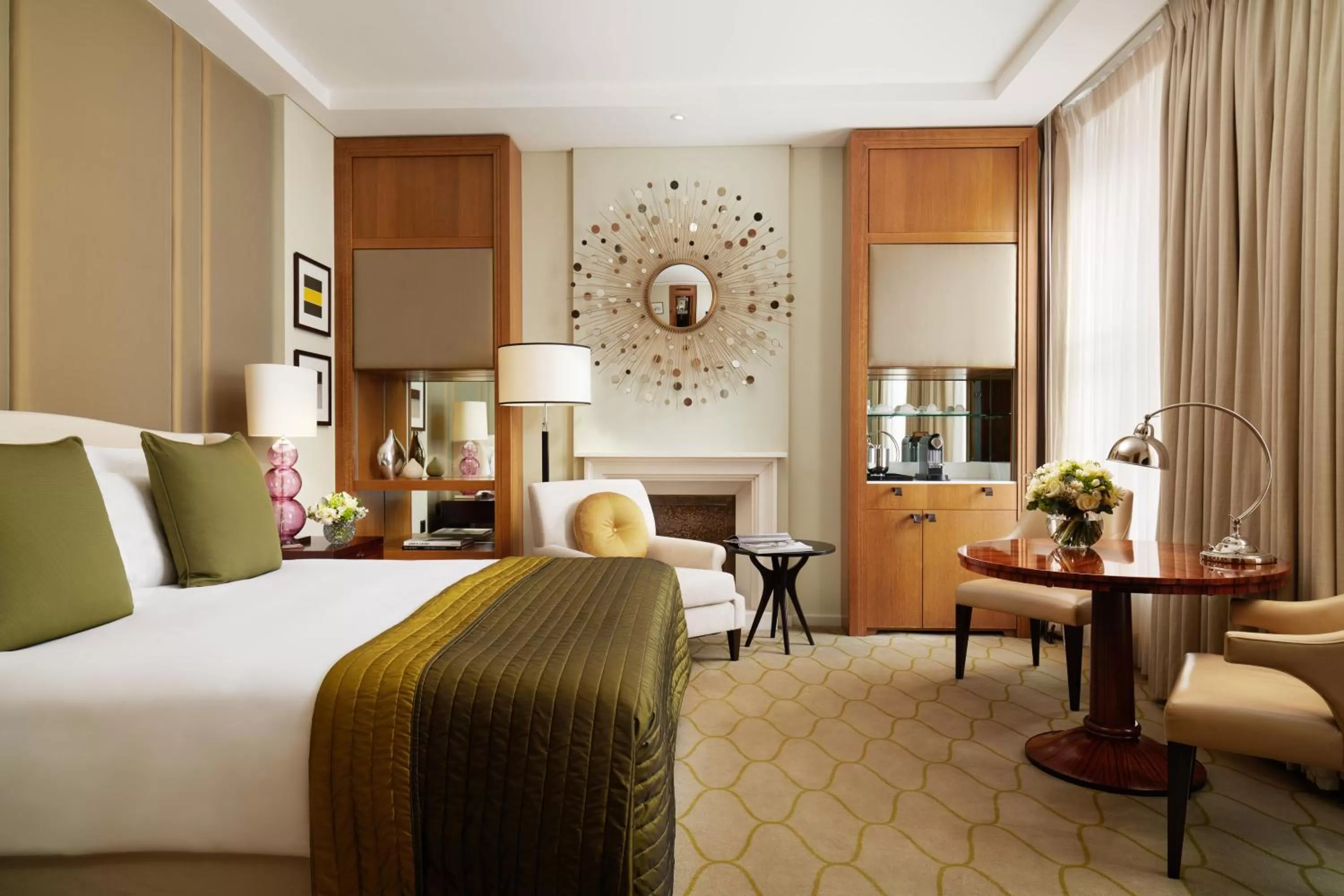 Executive King Room in Corinthia London