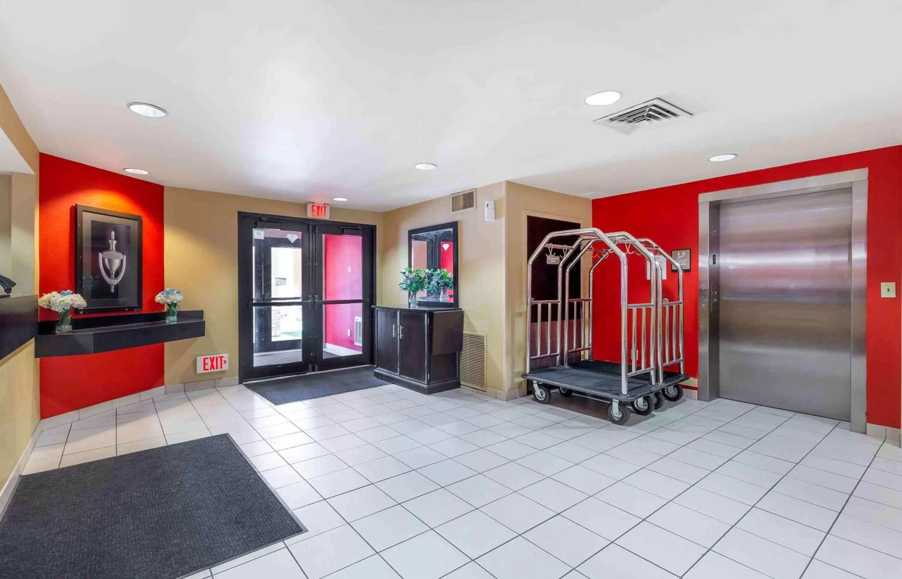 Lobby or reception in Extended Stay America Suites - Providence - Warwick