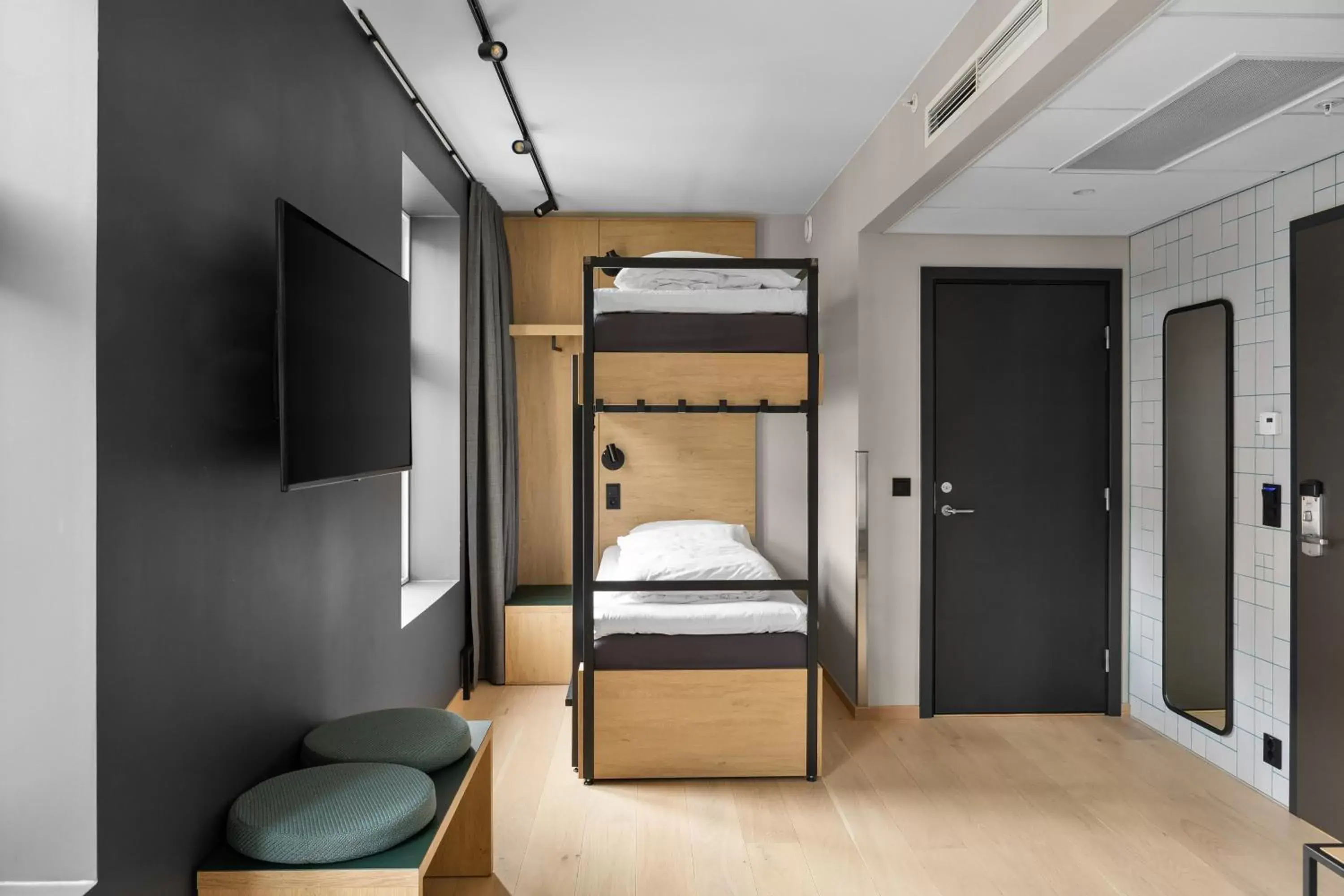 Bedroom, Bunk Bed in Comfort Hotel Xpress Youngstorget