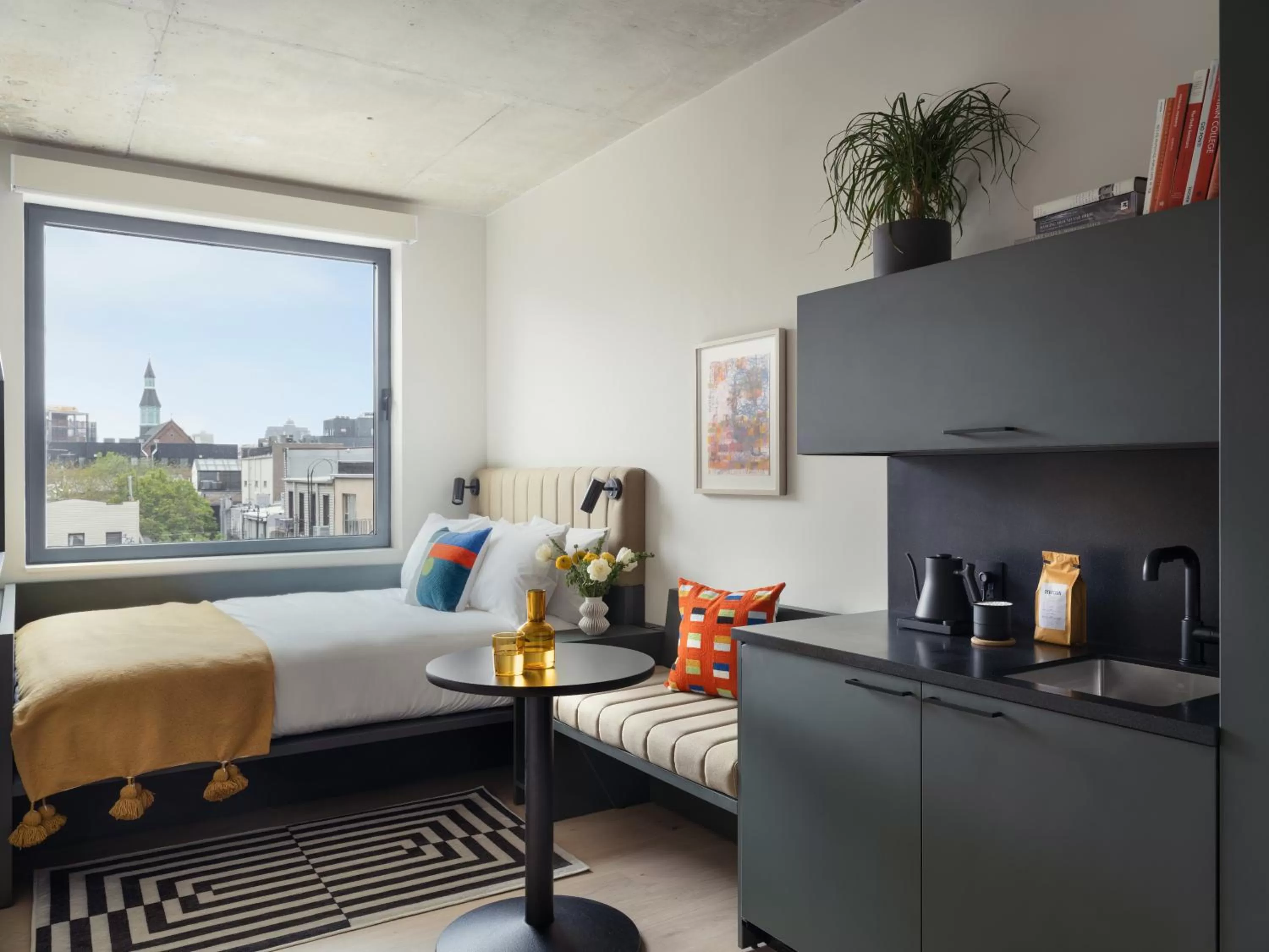 Bed in Penny Williamsburg