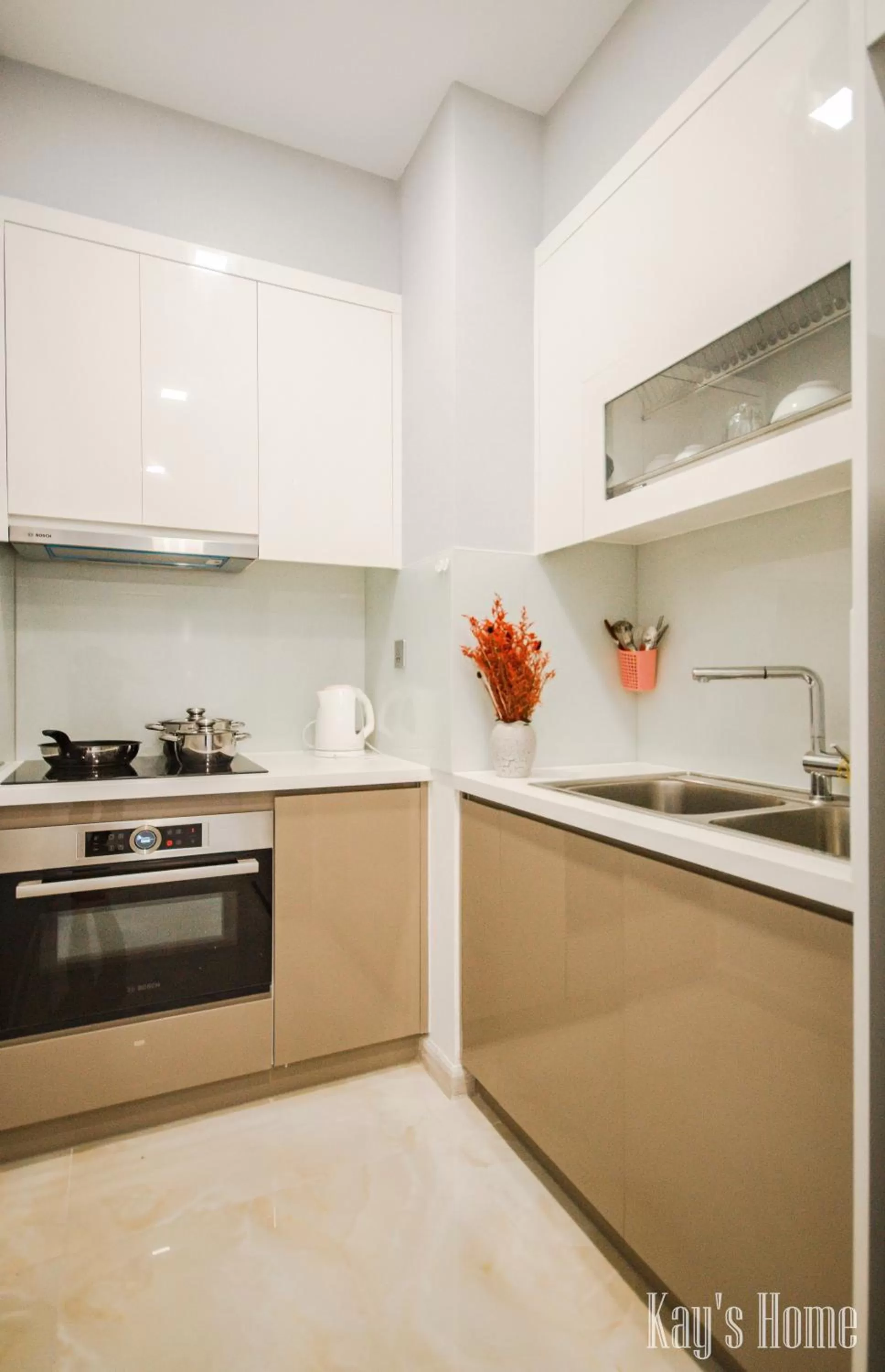 Kitchen or kitchenette, Kitchen/Kitchenette in Vinhomes Central Park-Nice Homes