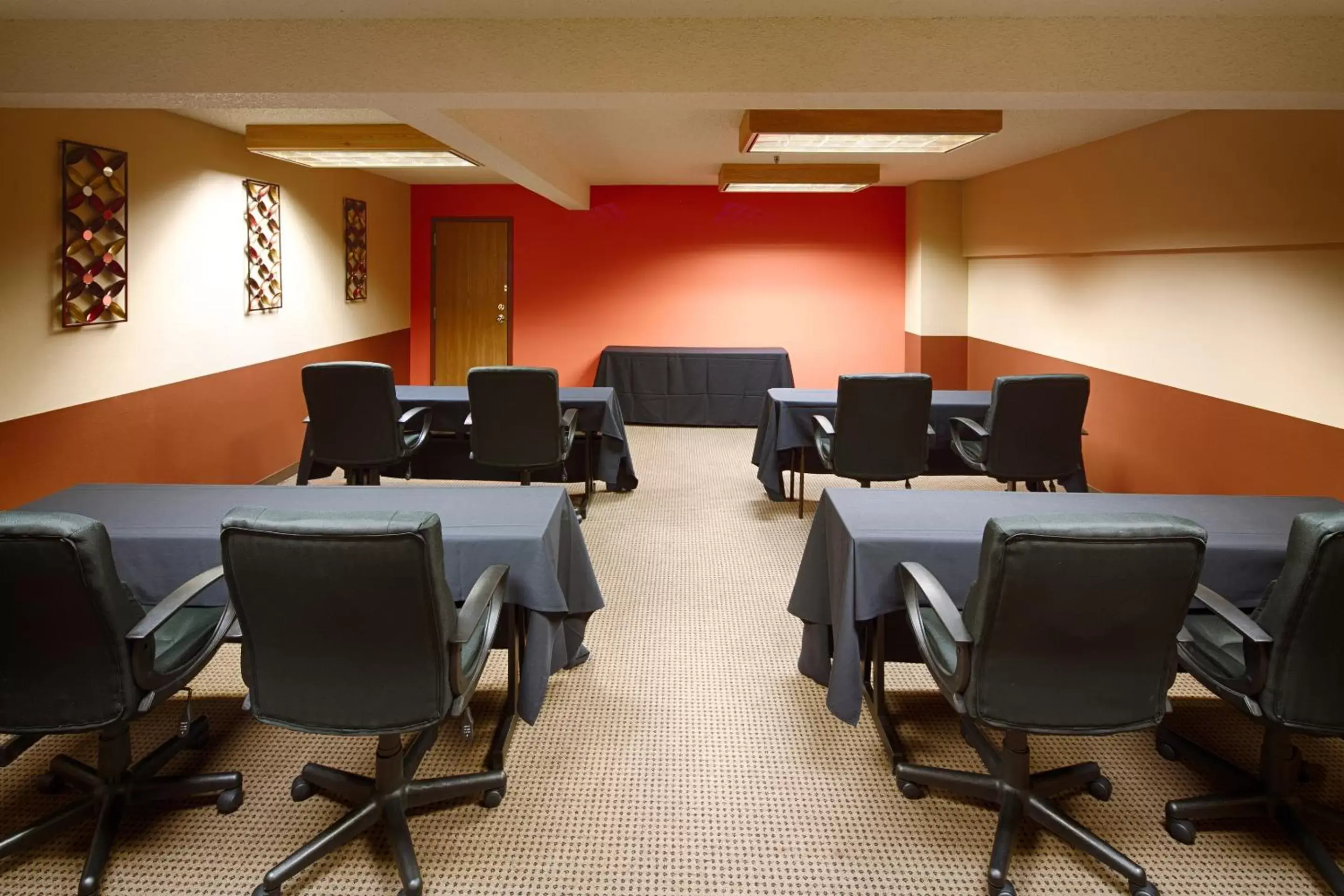 Banquet/Function facilities, Business Area/Conference Room in Red Lion Hotel Kalispell