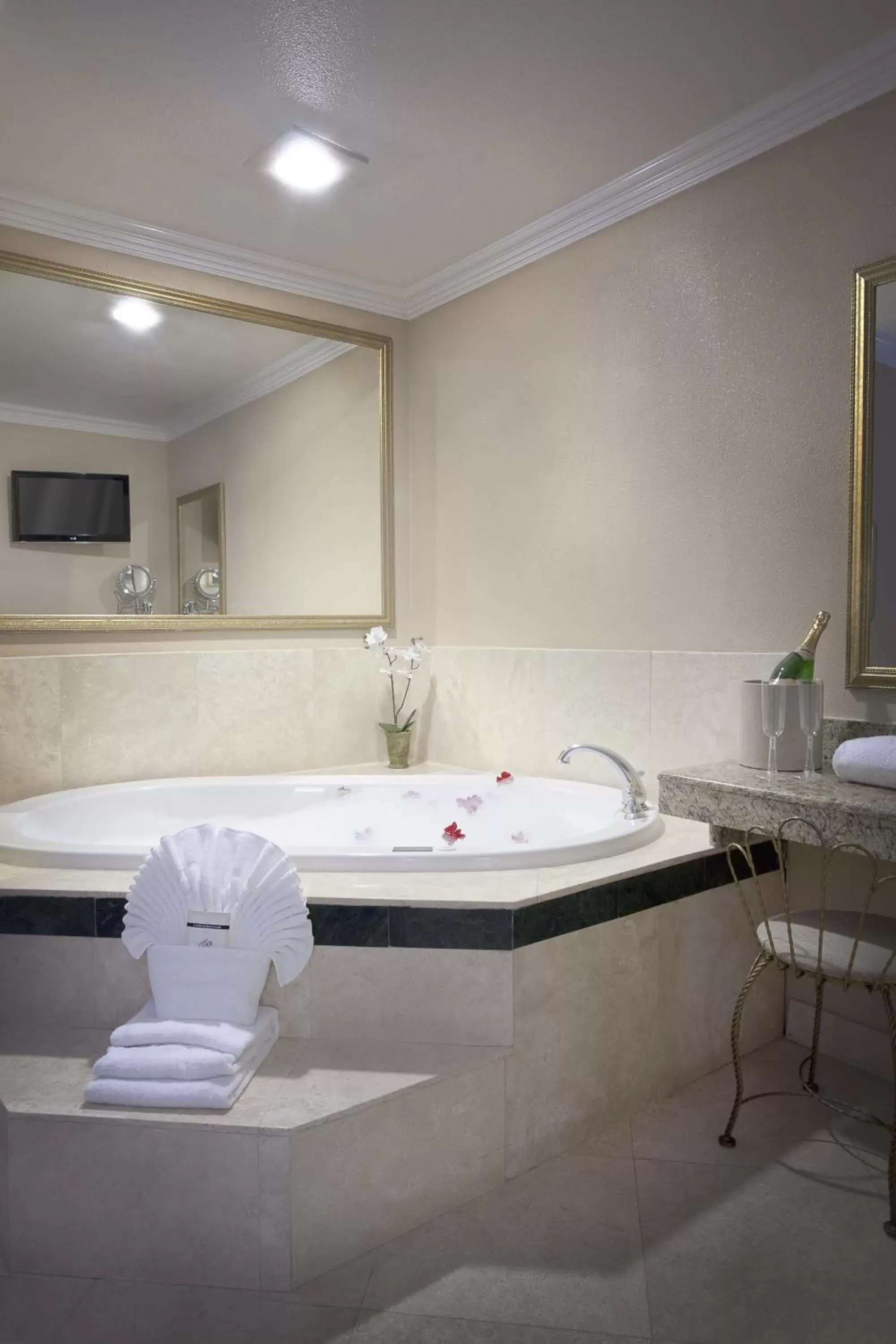 Area and facilities, Bathroom in Best Western Plus Marina Shores Hotel