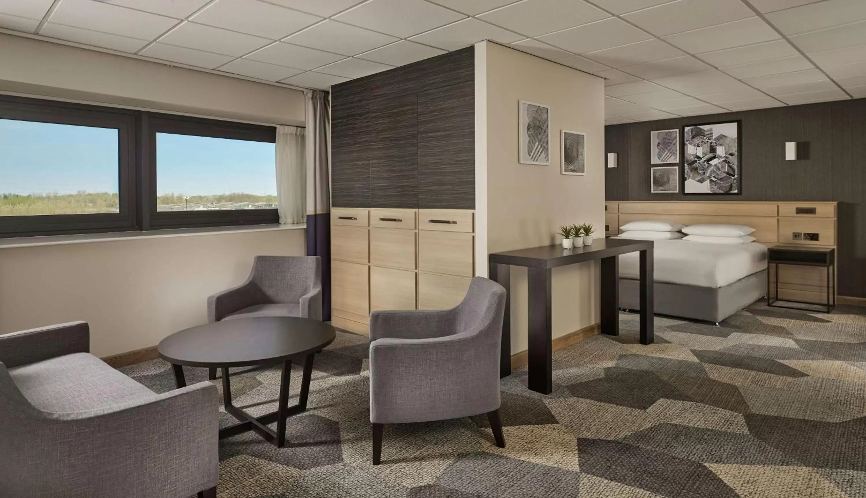 Living room in DoubleTree by Hilton Coventry Building Society Arena