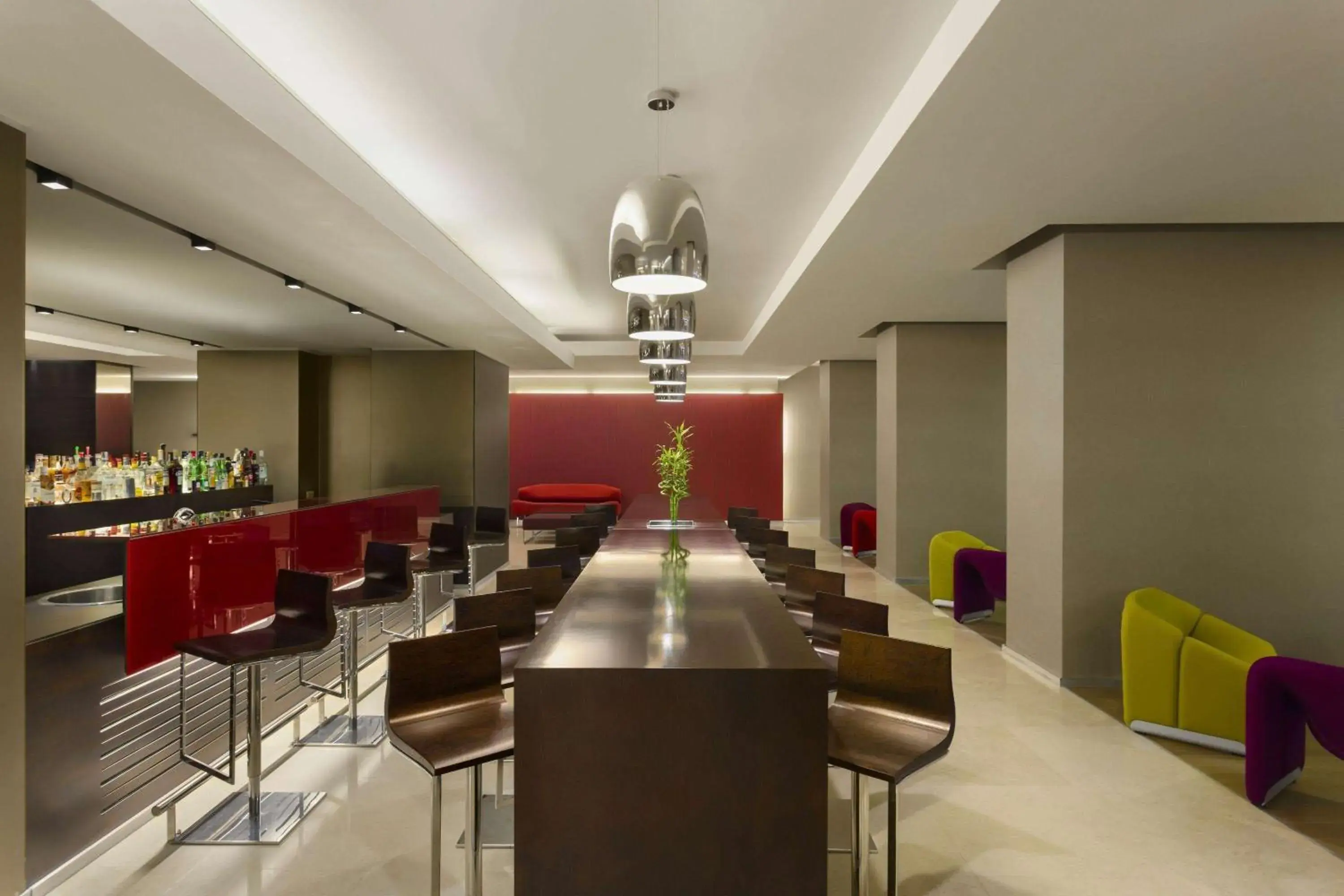 Lounge or bar in Ramada Plaza by Wyndham Bucharest Convention Center