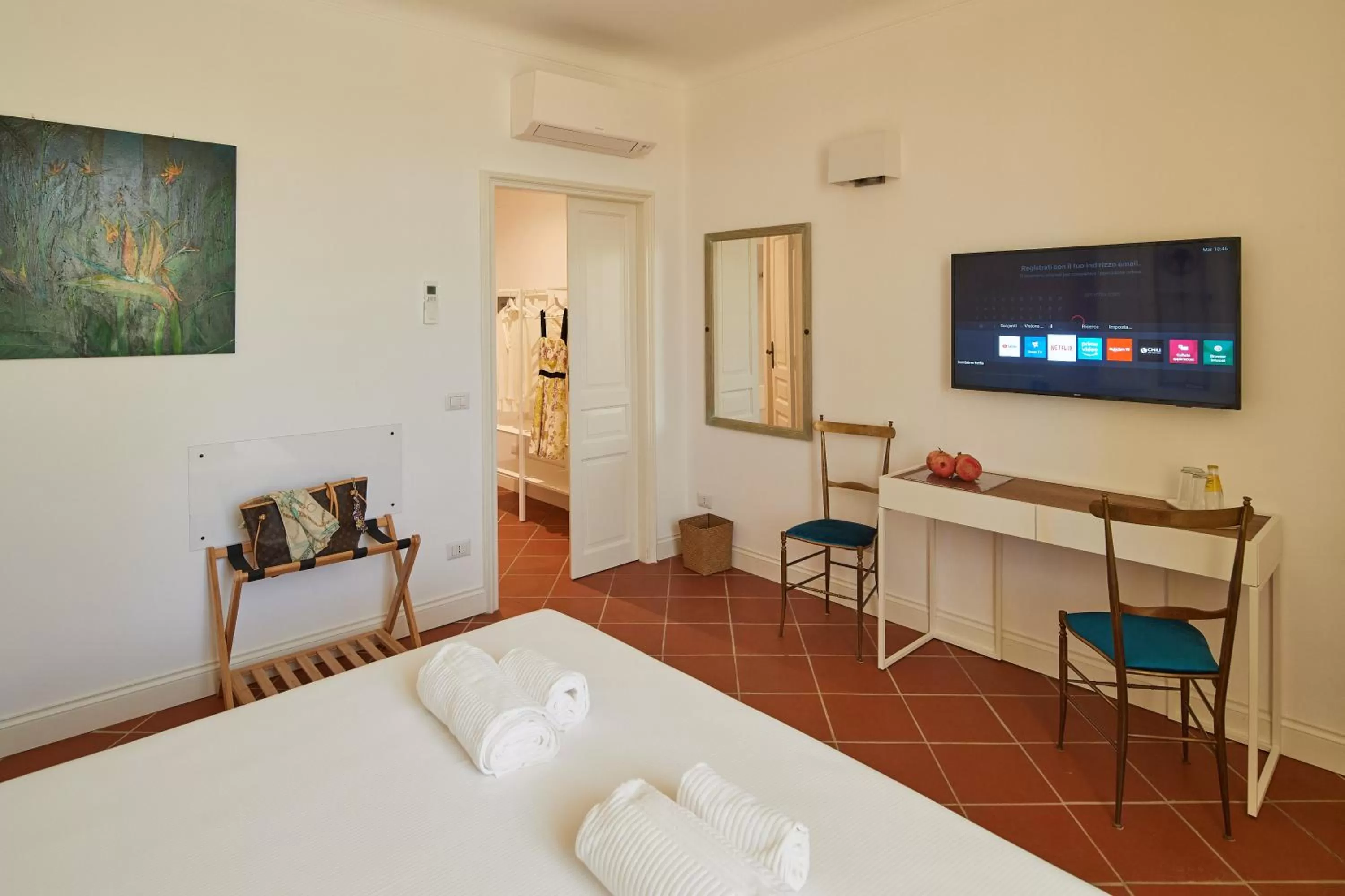 Bedroom, TV/Entertainment Center in Galleria del Duomo