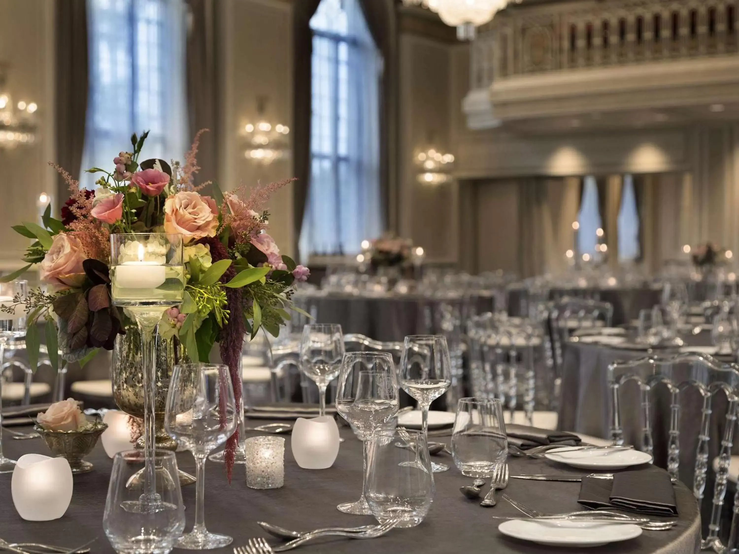 wedding, Restaurant/Places to Eat in Fairmont Le Chateau Frontenac