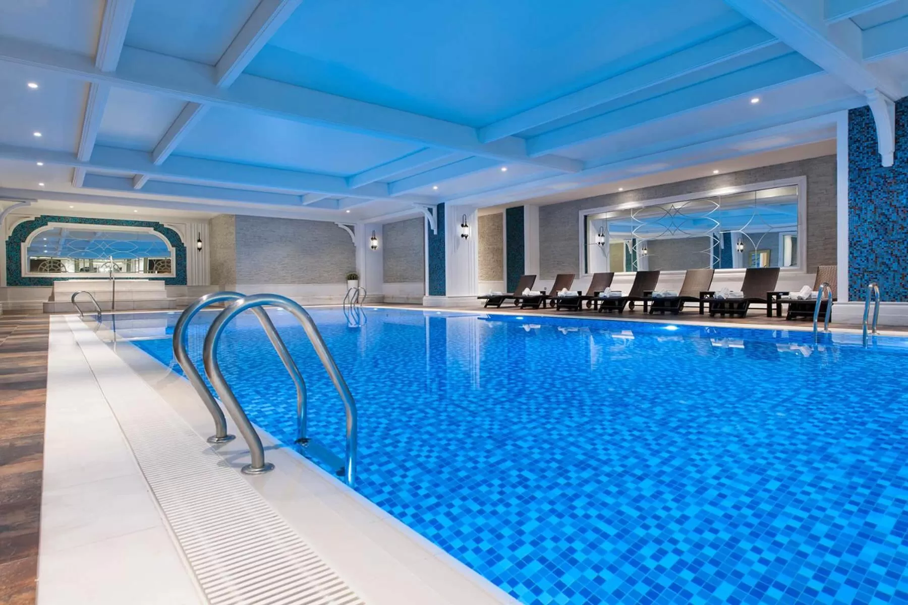 Swimming pool in Elite World Istanbul Florya