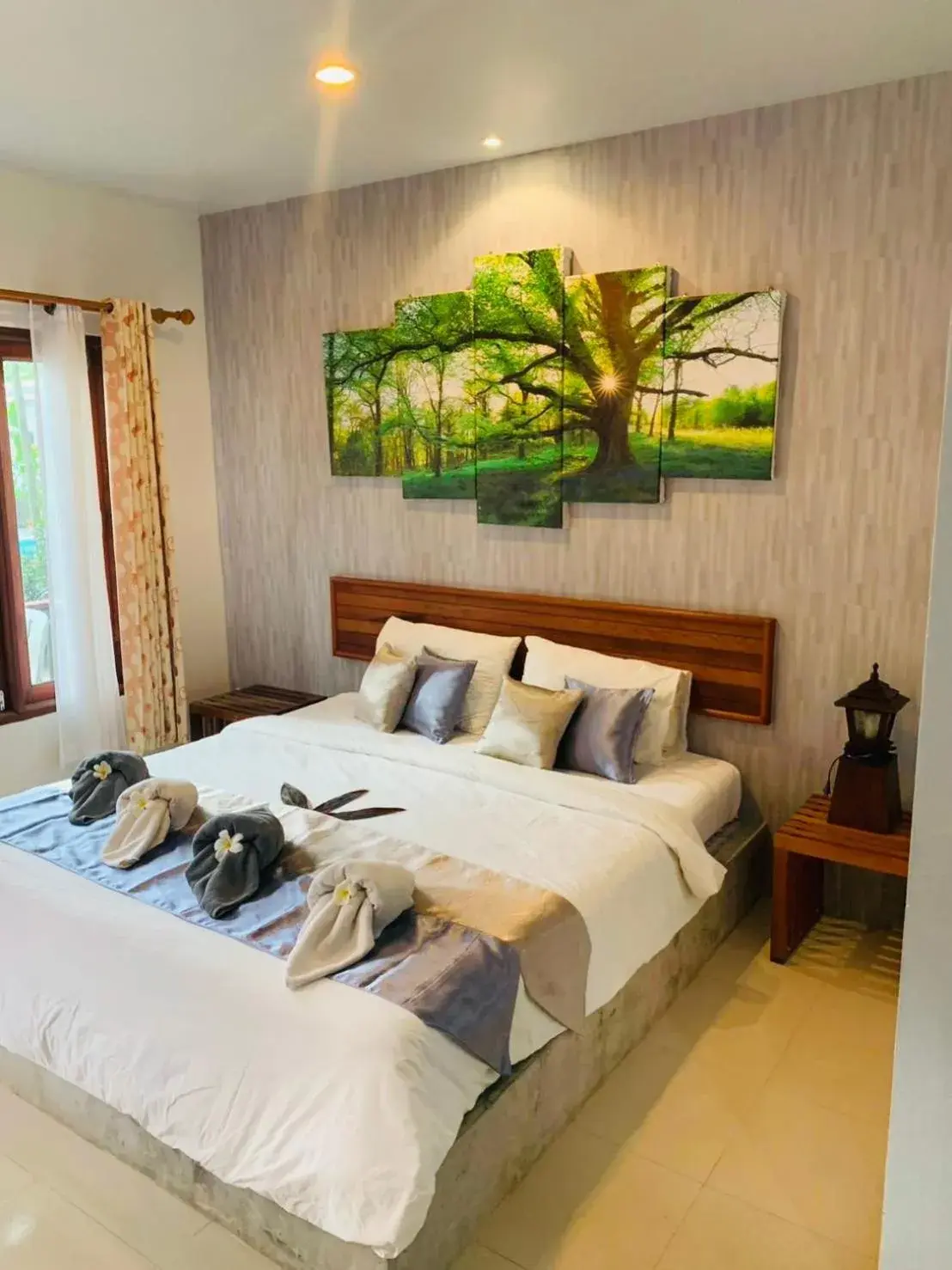 Photo of the whole room, Bed in Andawa Lanta Resort