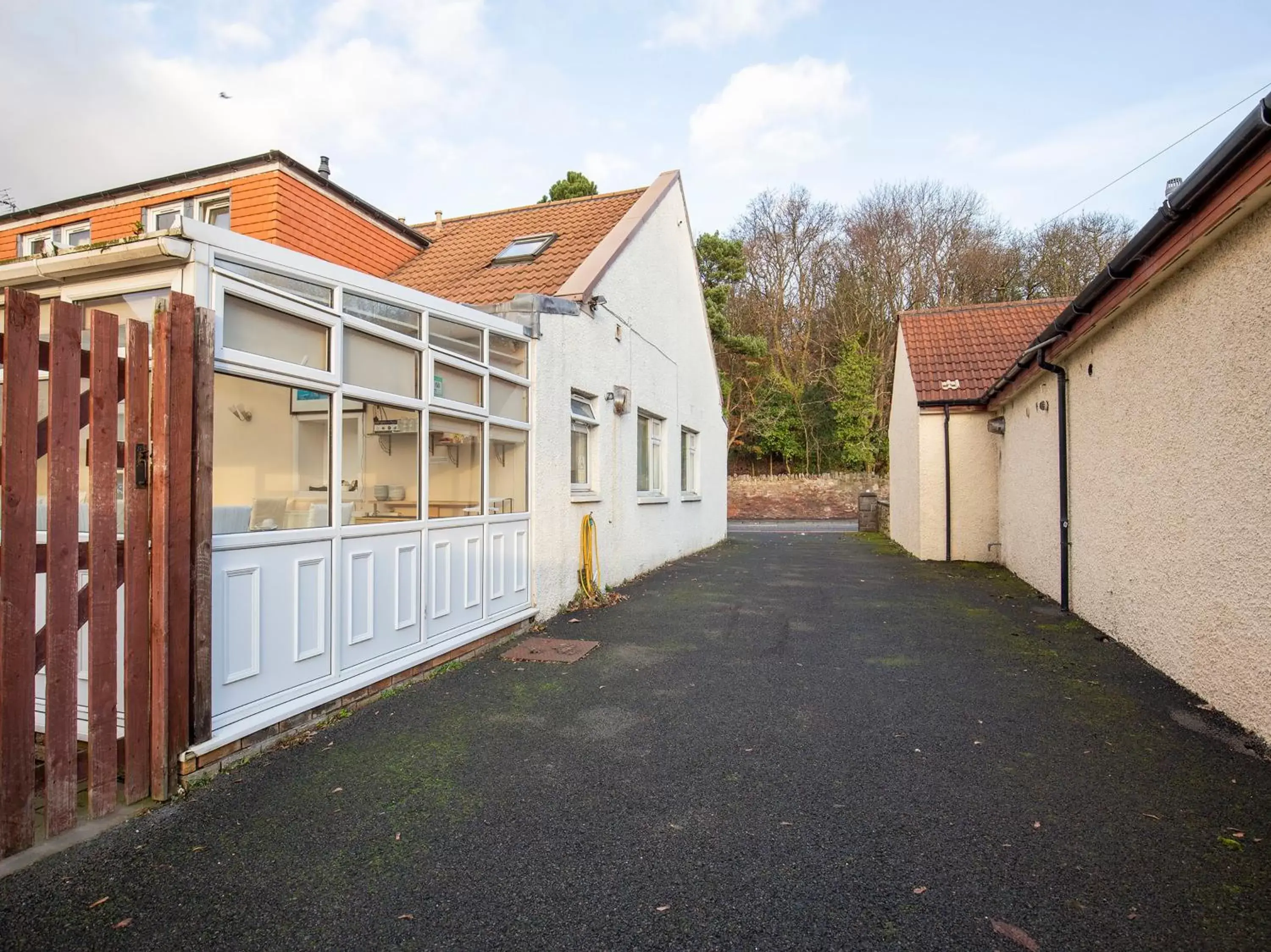 Patio, Property Building in OYO Arden Guest House, Craigmillar Castle Edinburgh