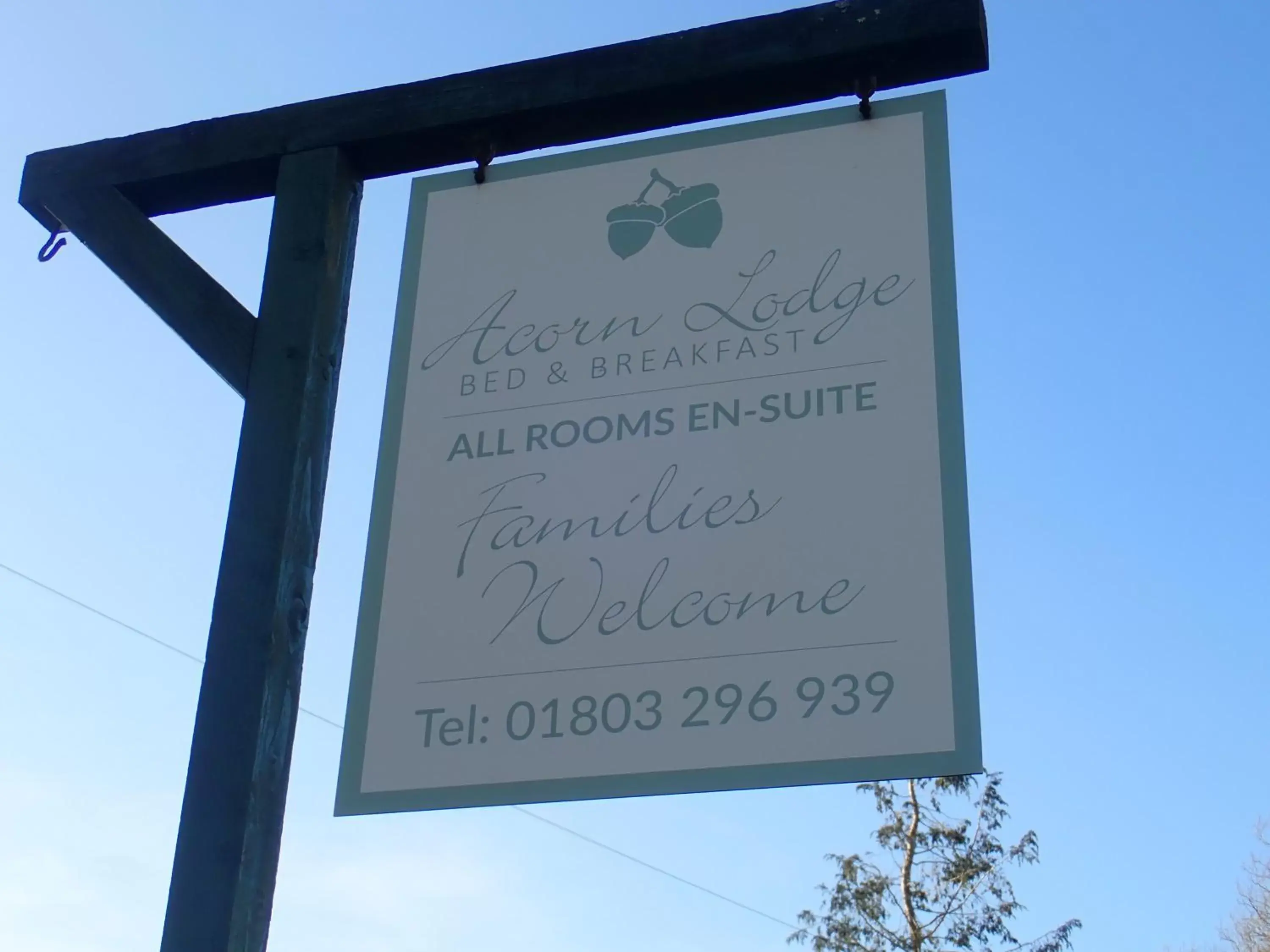 Property logo or sign in Acorn Lodge