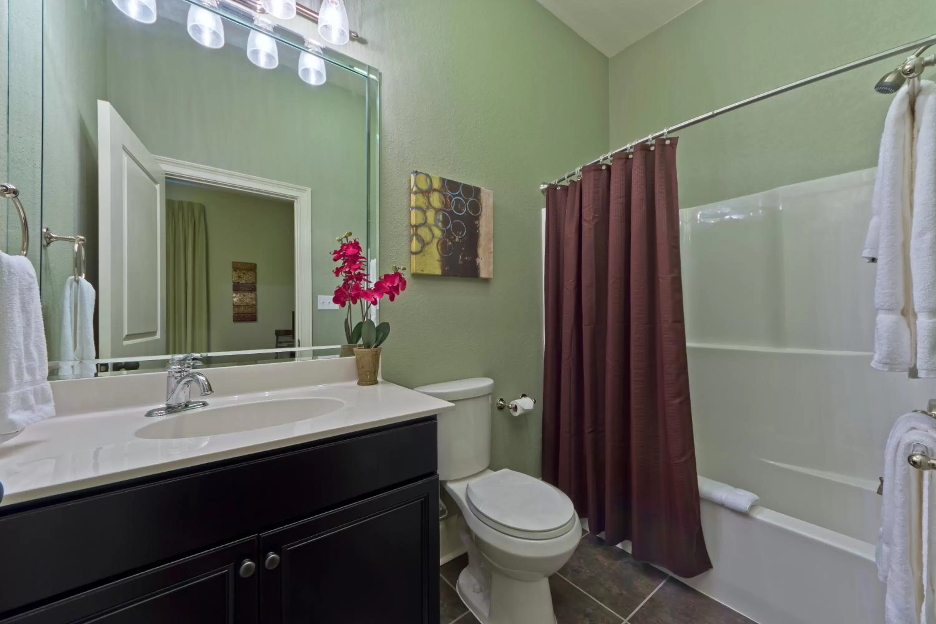 King Suite with Sofa Bed in 30-A Inn & Suites