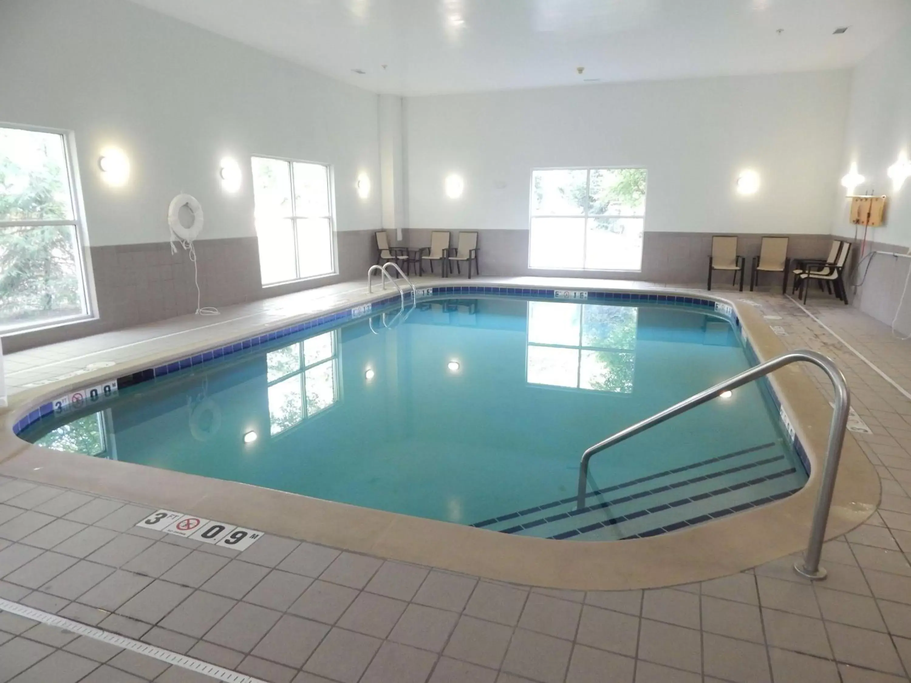 Pool view, Swimming Pool in Hampton Inn Heath