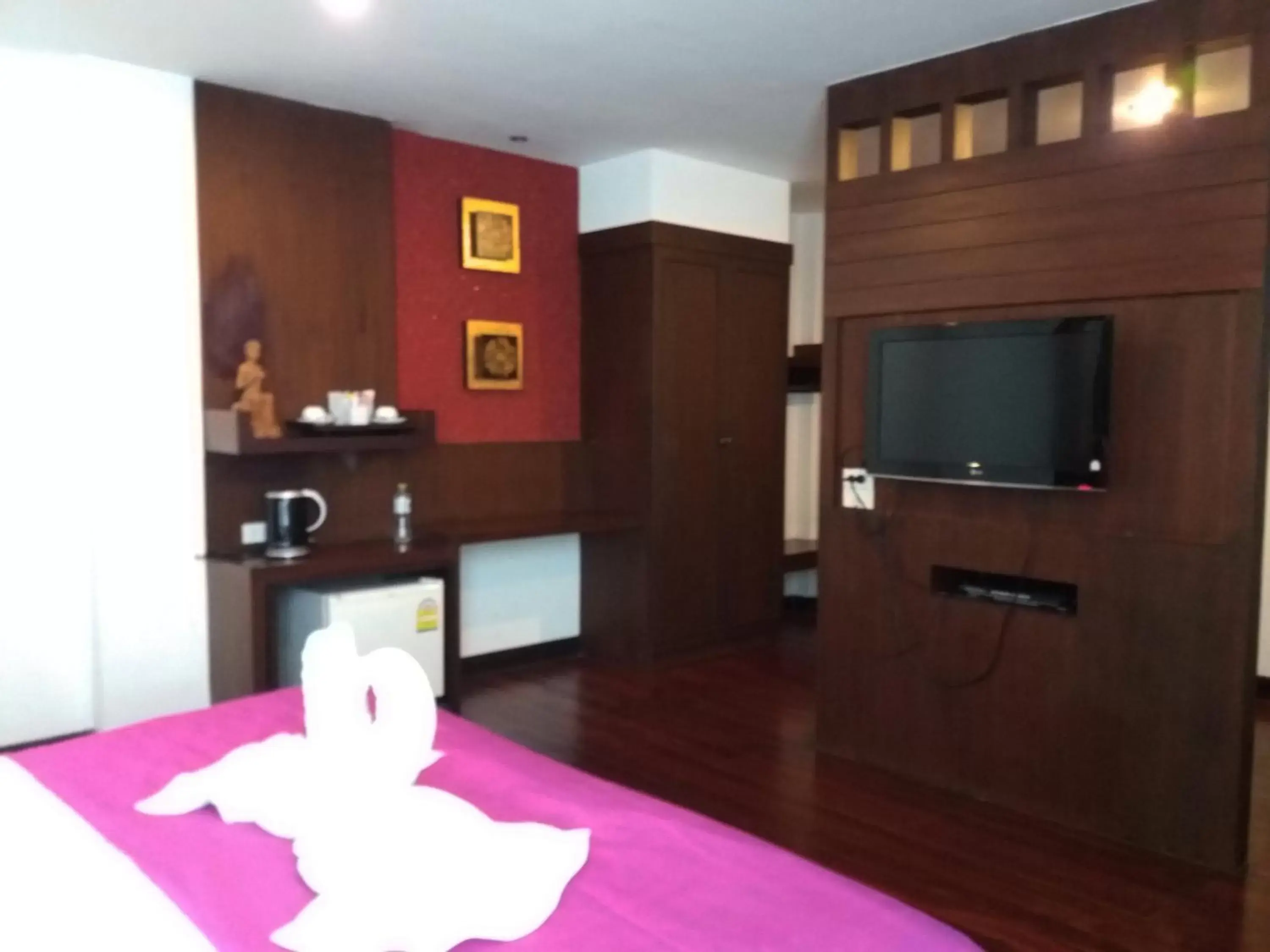 Bedroom, TV/Entertainment Center in Nicha Suite Hua Hin Hotel