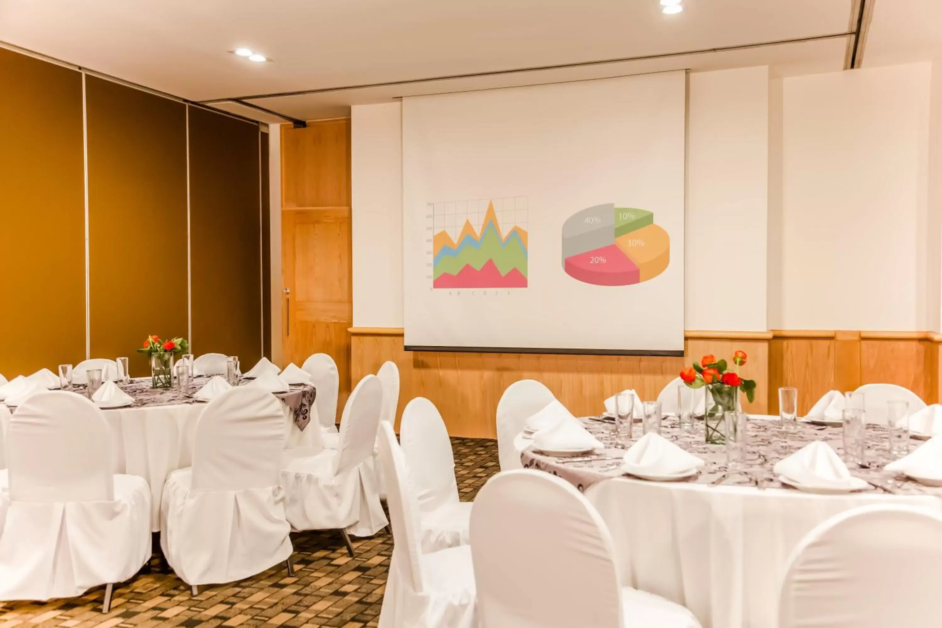Meeting/conference room, Banquet Facilities in Fiesta Inn Saltillo