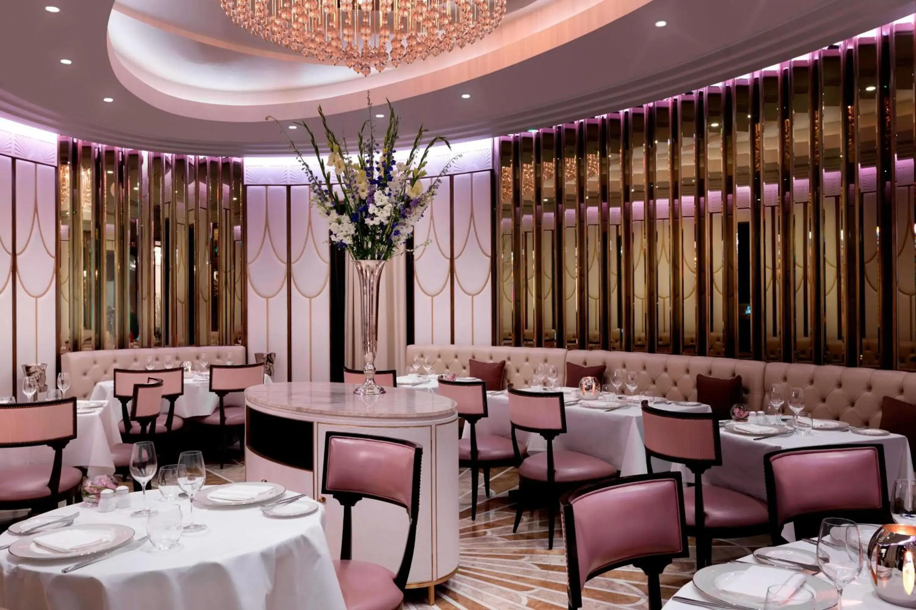 Restaurant/Places to Eat in The Wellesley Knightsbridge, a Luxury Collection Hotel, London