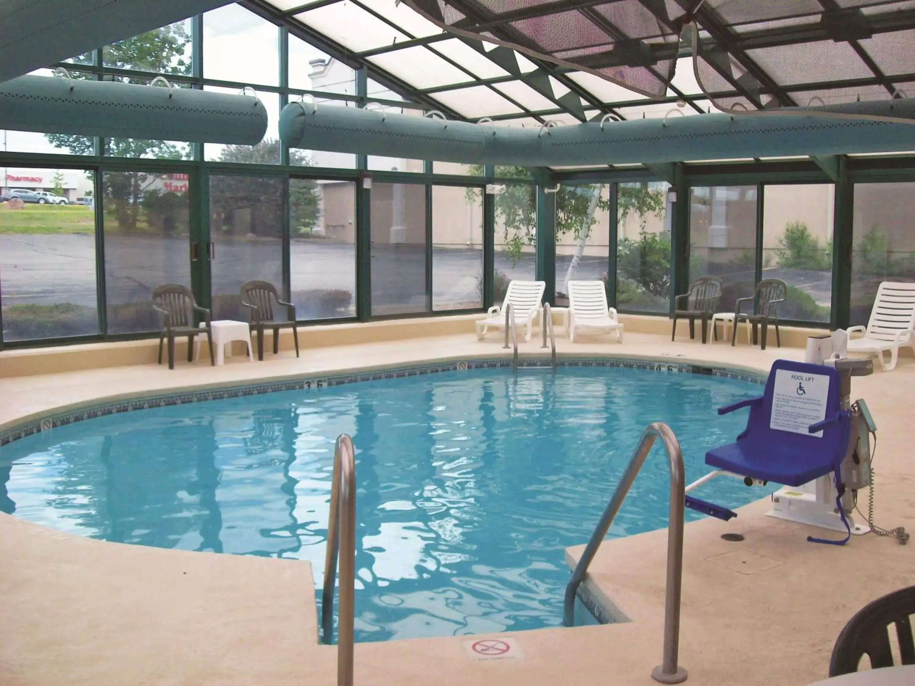 On site, Swimming Pool in La Quinta Inn by Wyndham Wausau