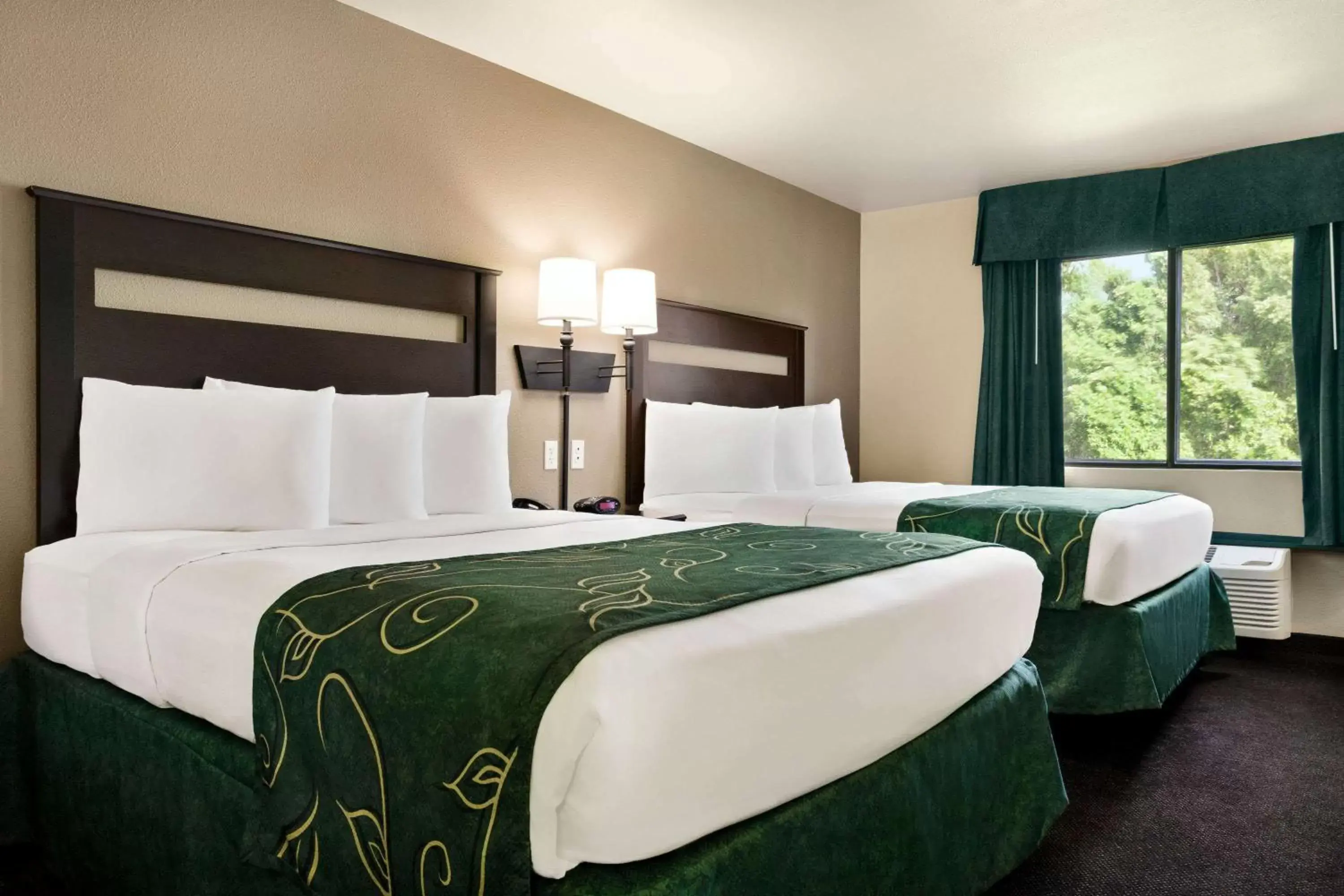 Queen Room with Two Queen Beds - Non-Smoking in Travelodge by Wyndham Yuma Queen Room with Two Queen Beds - Non-Smoking in Travelodge by Wyndham Yuma