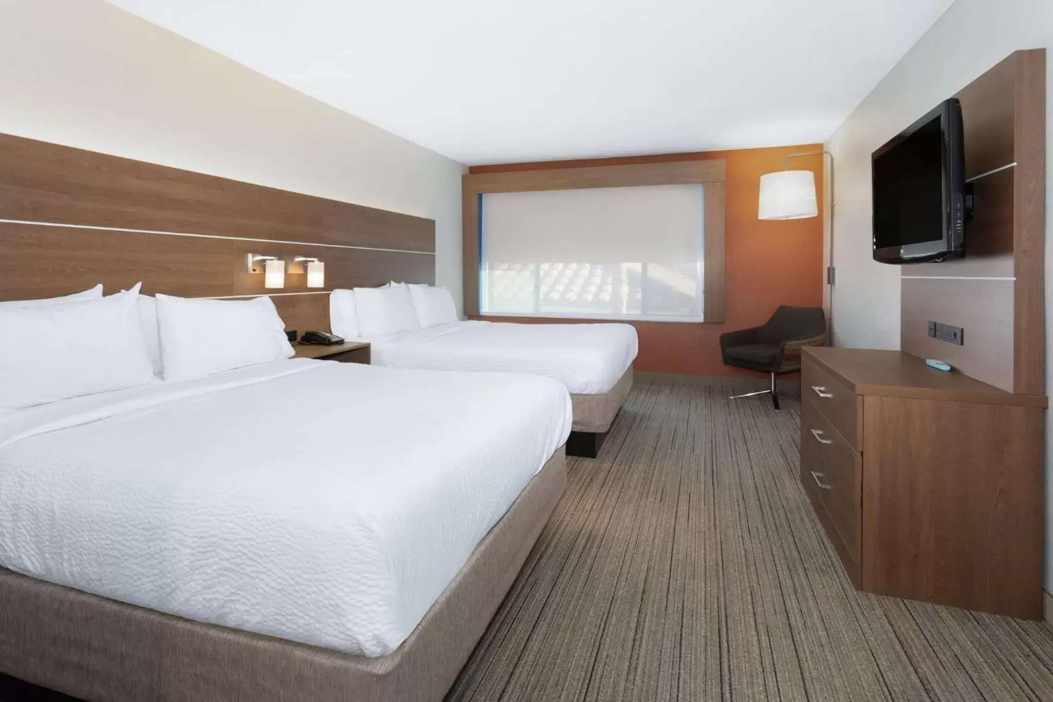 Photo of the whole room, Bed in Holiday Inn Express & Suites Tucson North, Marana, an IHG Hotel