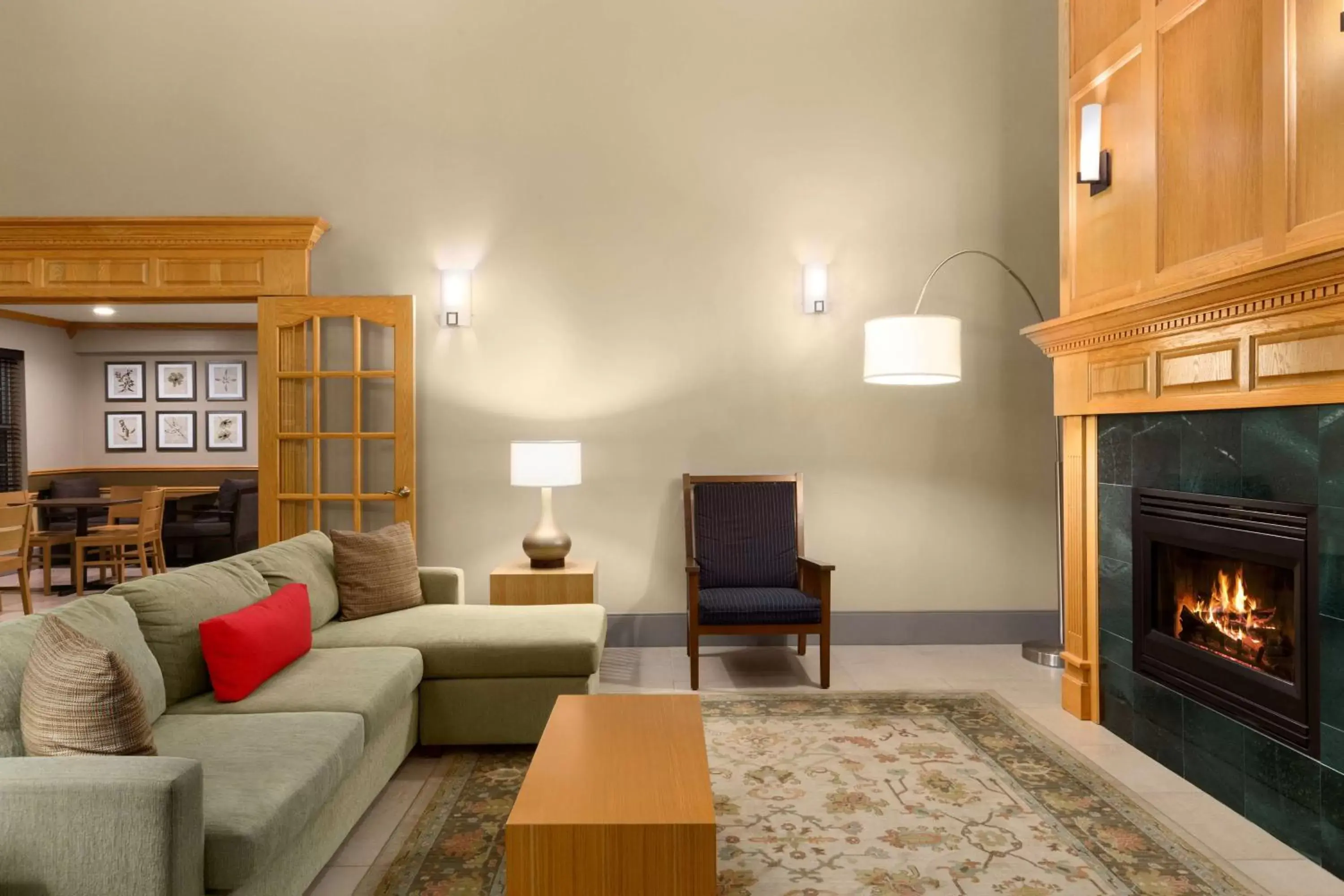 Lobby or reception, Seating Area in Country Inn & Suites by Radisson, Rochester South, MN