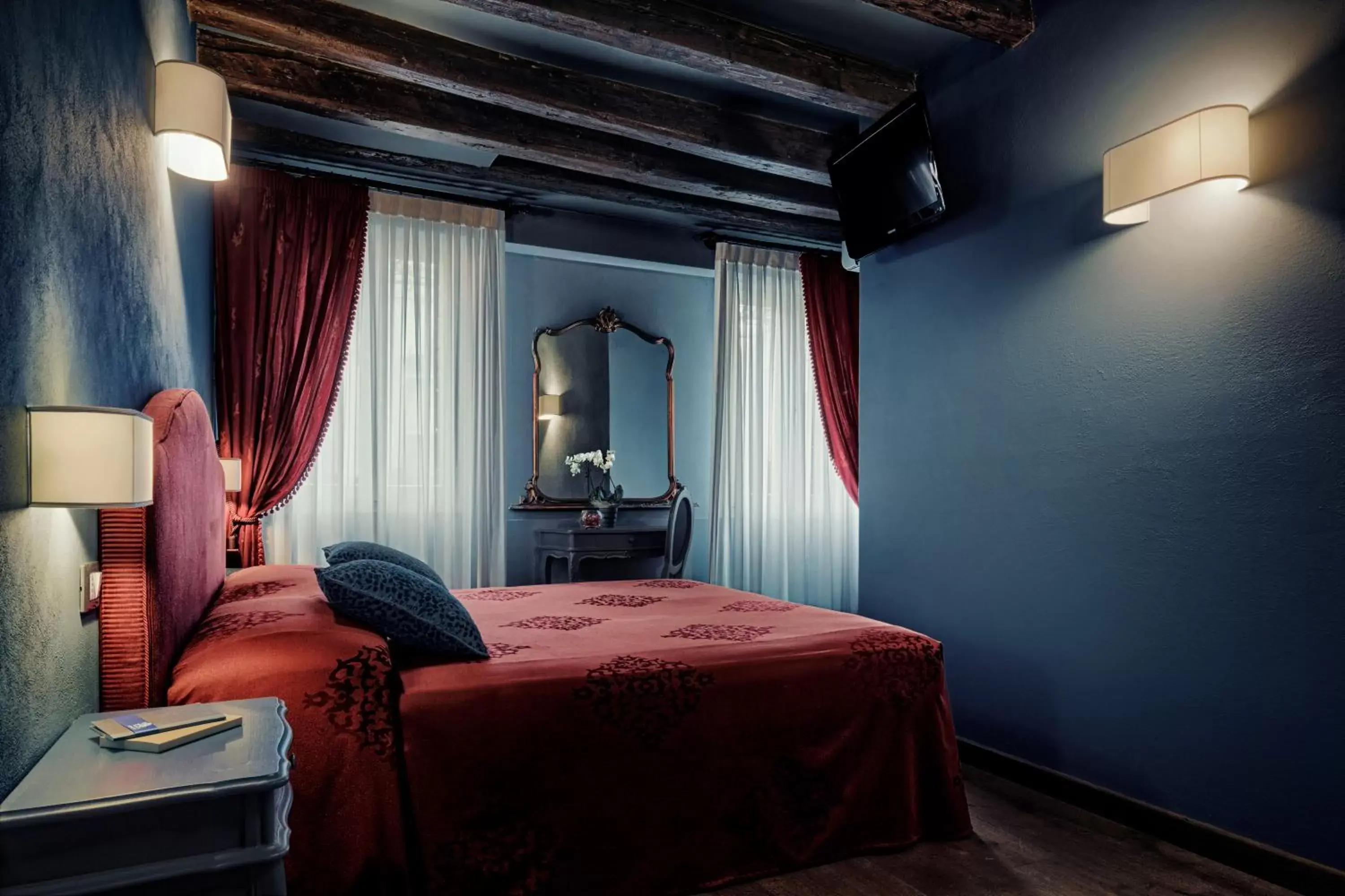 Photo of the whole room, Bed in Locanda Fiorita