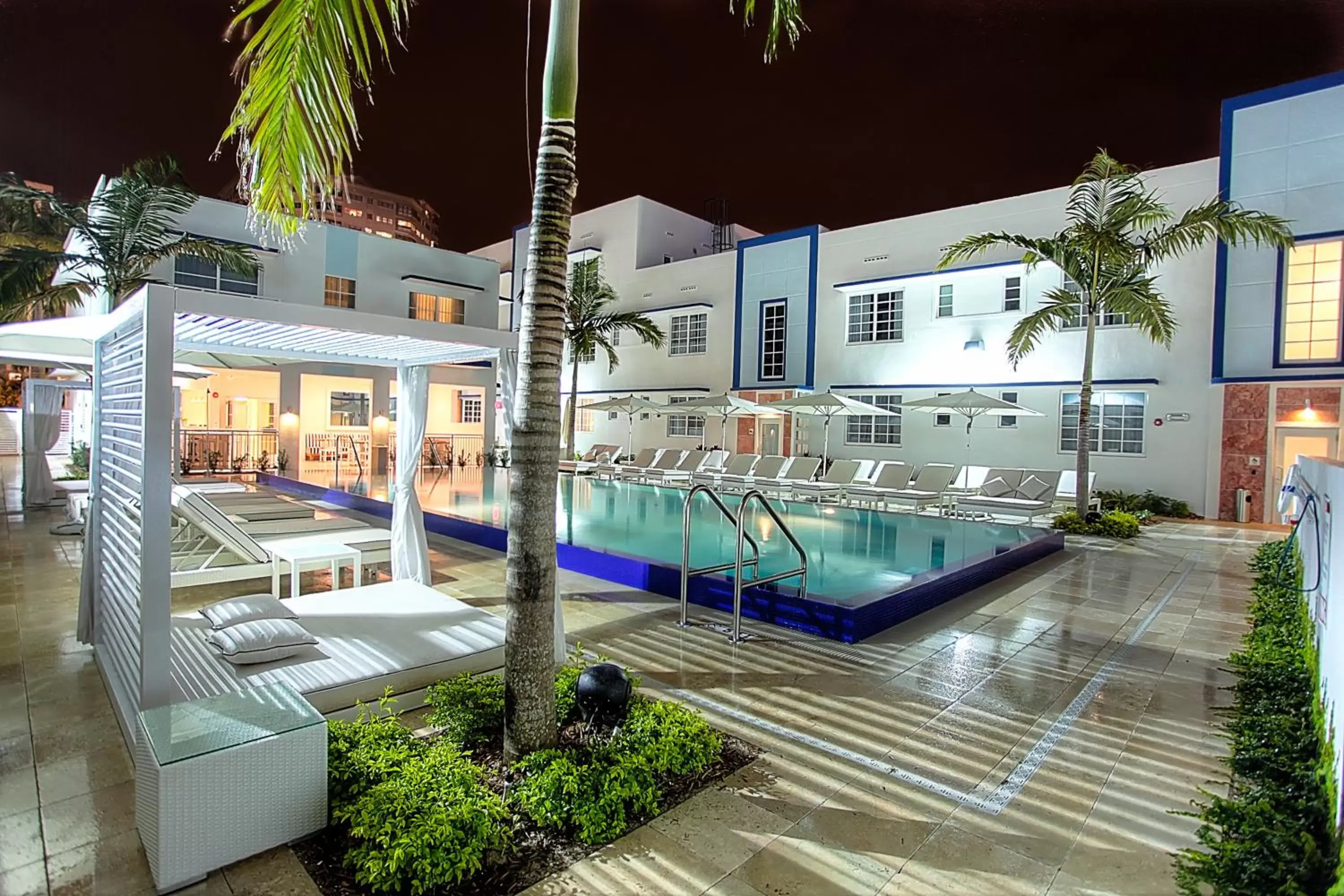 Facade/entrance, Swimming Pool in Pestana South Beach Hotel