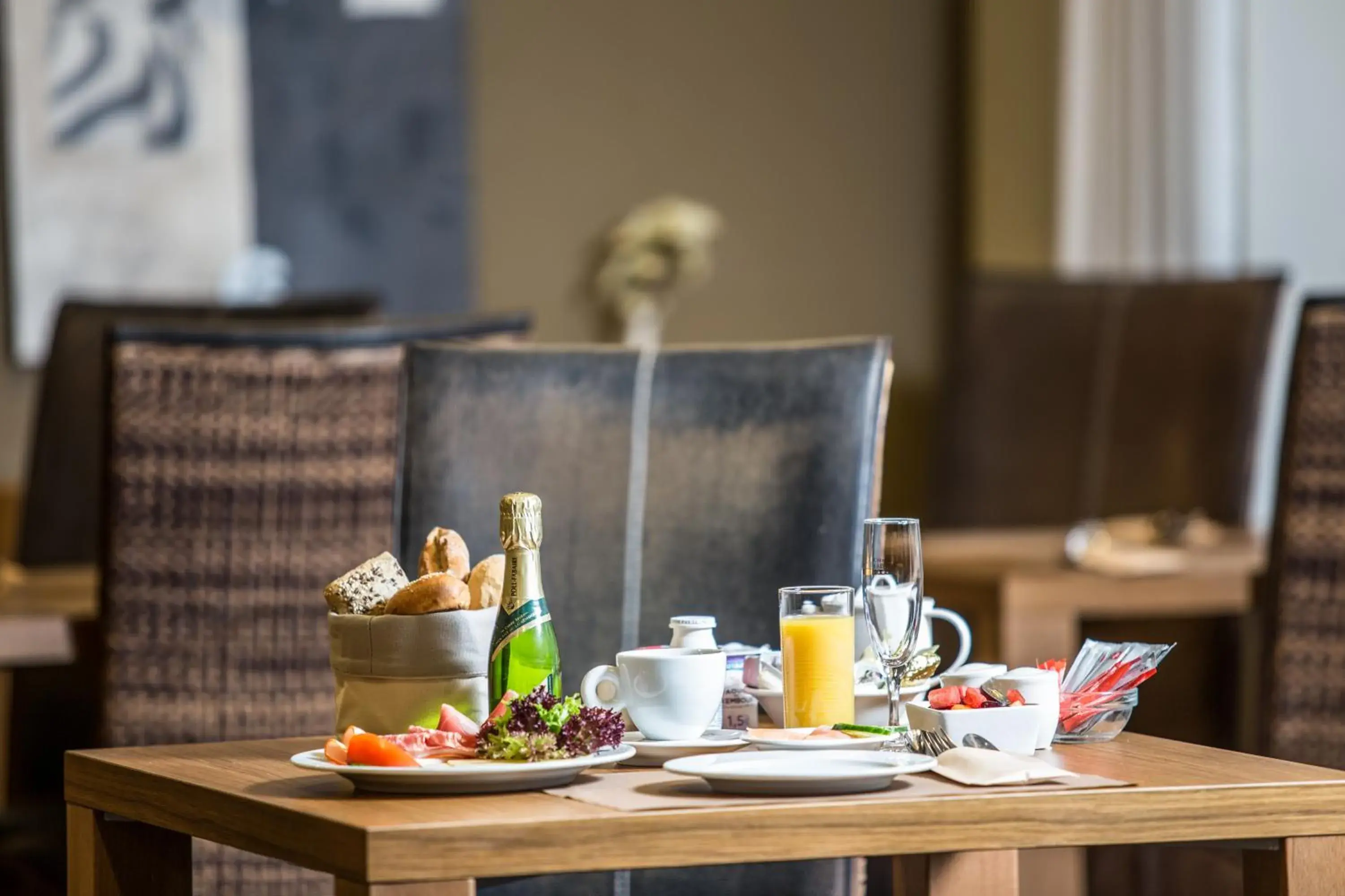 Continental breakfast in Hotel-Résidence Am Klouschter