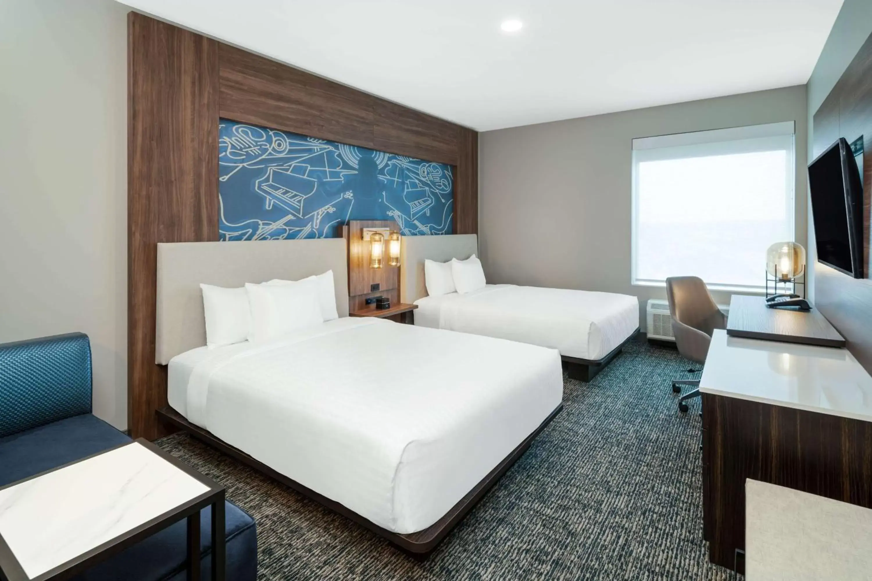 Photo of the whole room, Bed in La Quinta Inn & Suites by Wyndham Nashville Downtown Stadium Photo of the whole room, Bed in La Quinta Inn & Suites by Wyndham Nashville Downtown Stadium