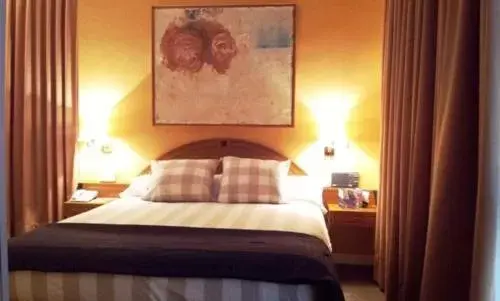 Bed in Hotel Majadahonda