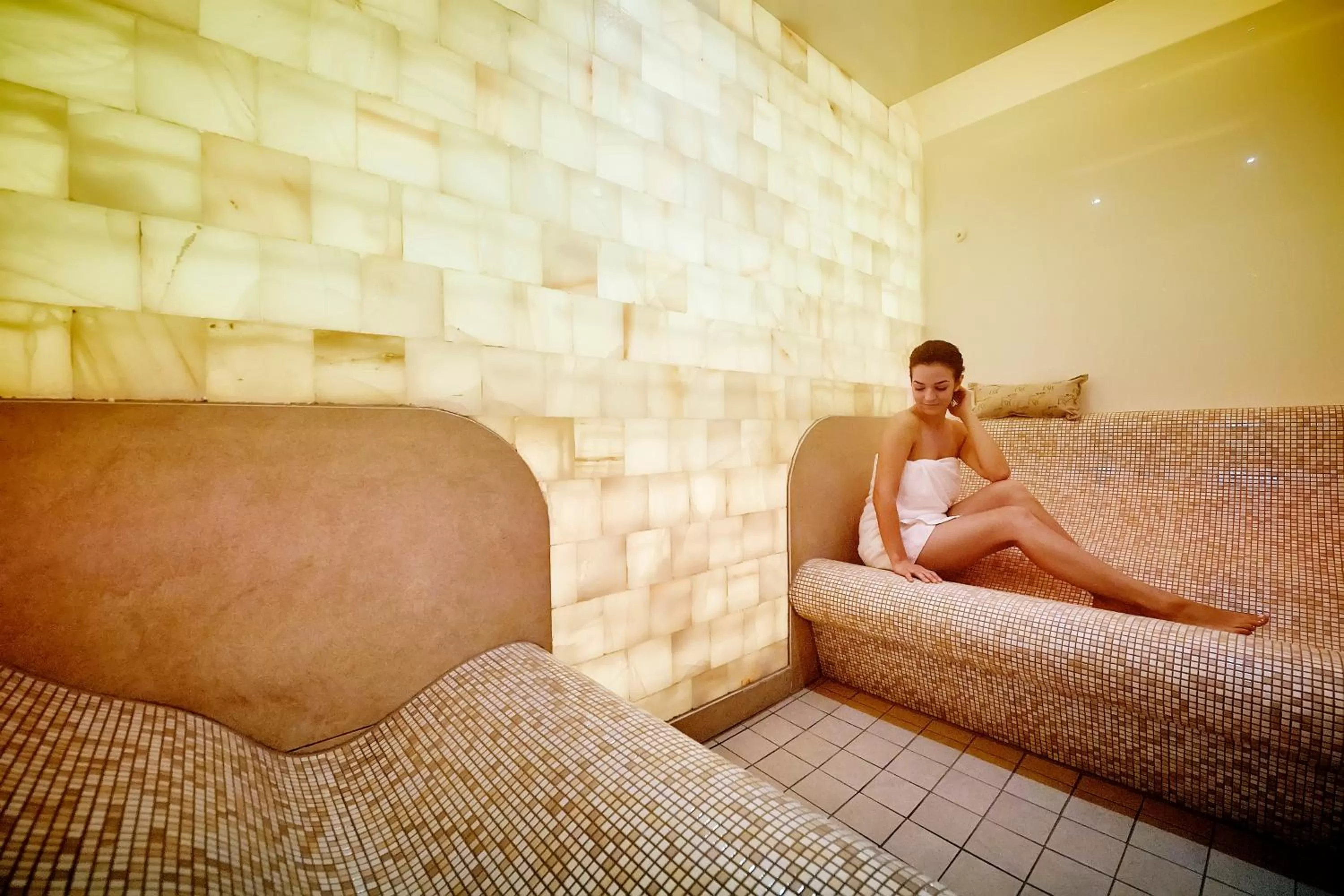 Spa and wellness centre/facilities, Bed in Hotel Eden Spiez