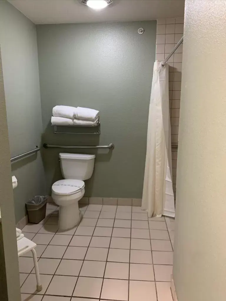 Toilet, Bathroom in Loma Linda Inn