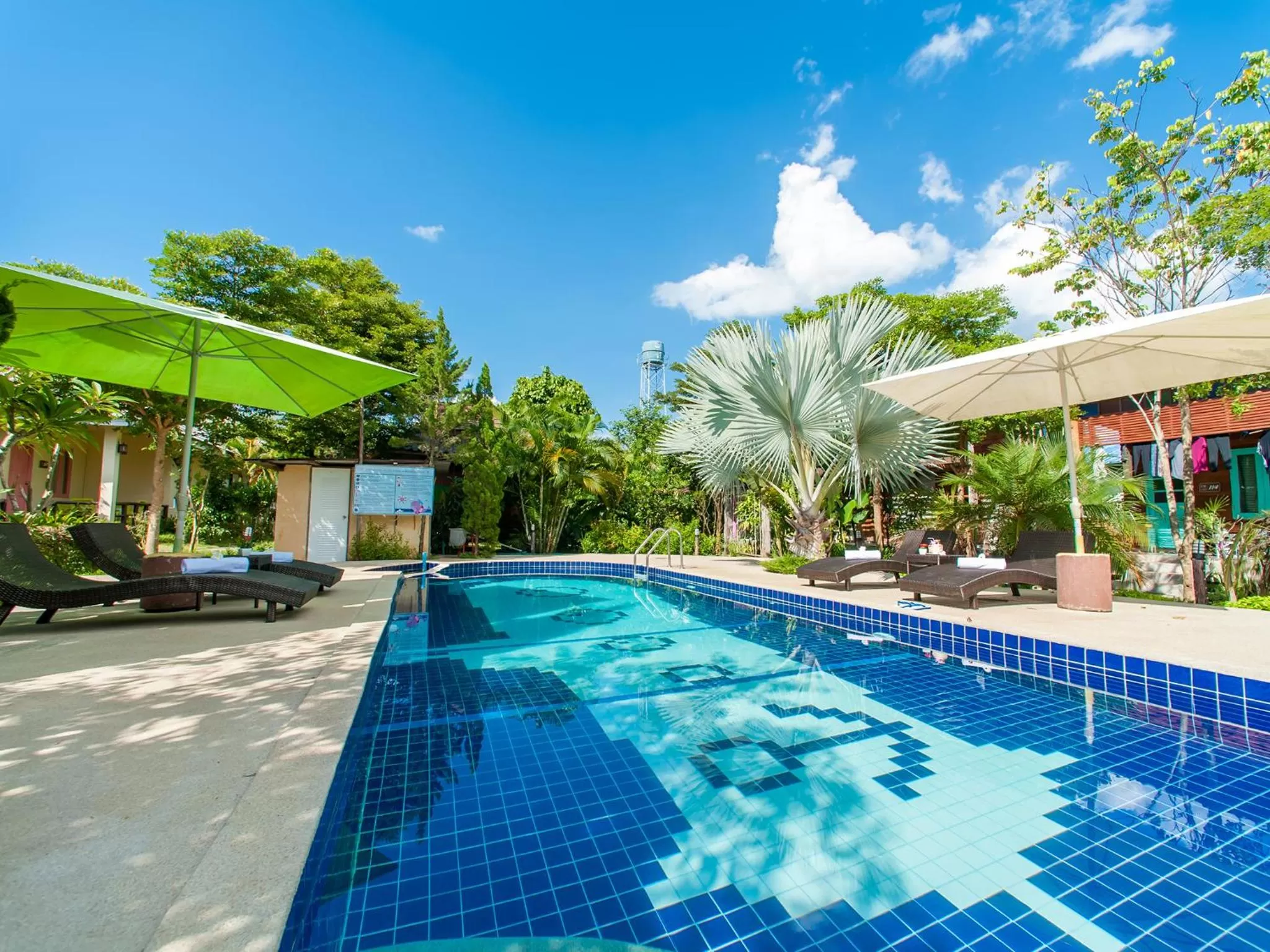 Pool view in Baan Chokdee Pai Resort
