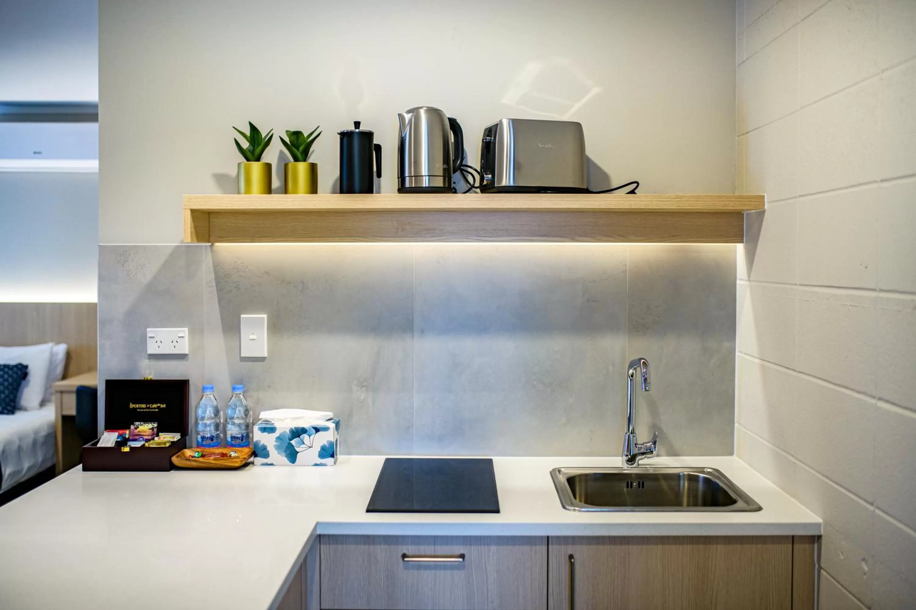 kitchen in Takapuna International Motor Lodge