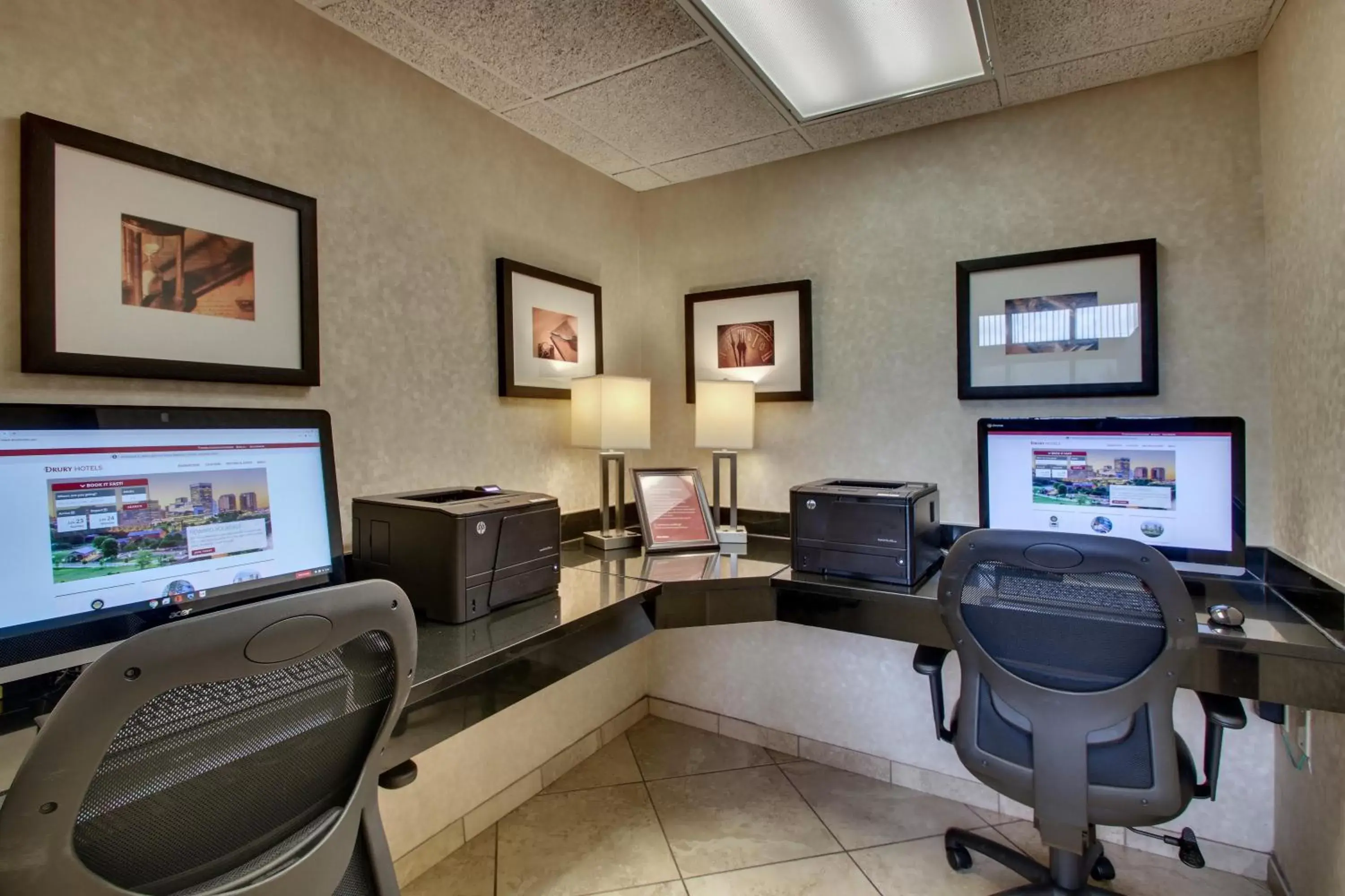 Business facilities in GreenTree Hotel - Houston Hobby Airport