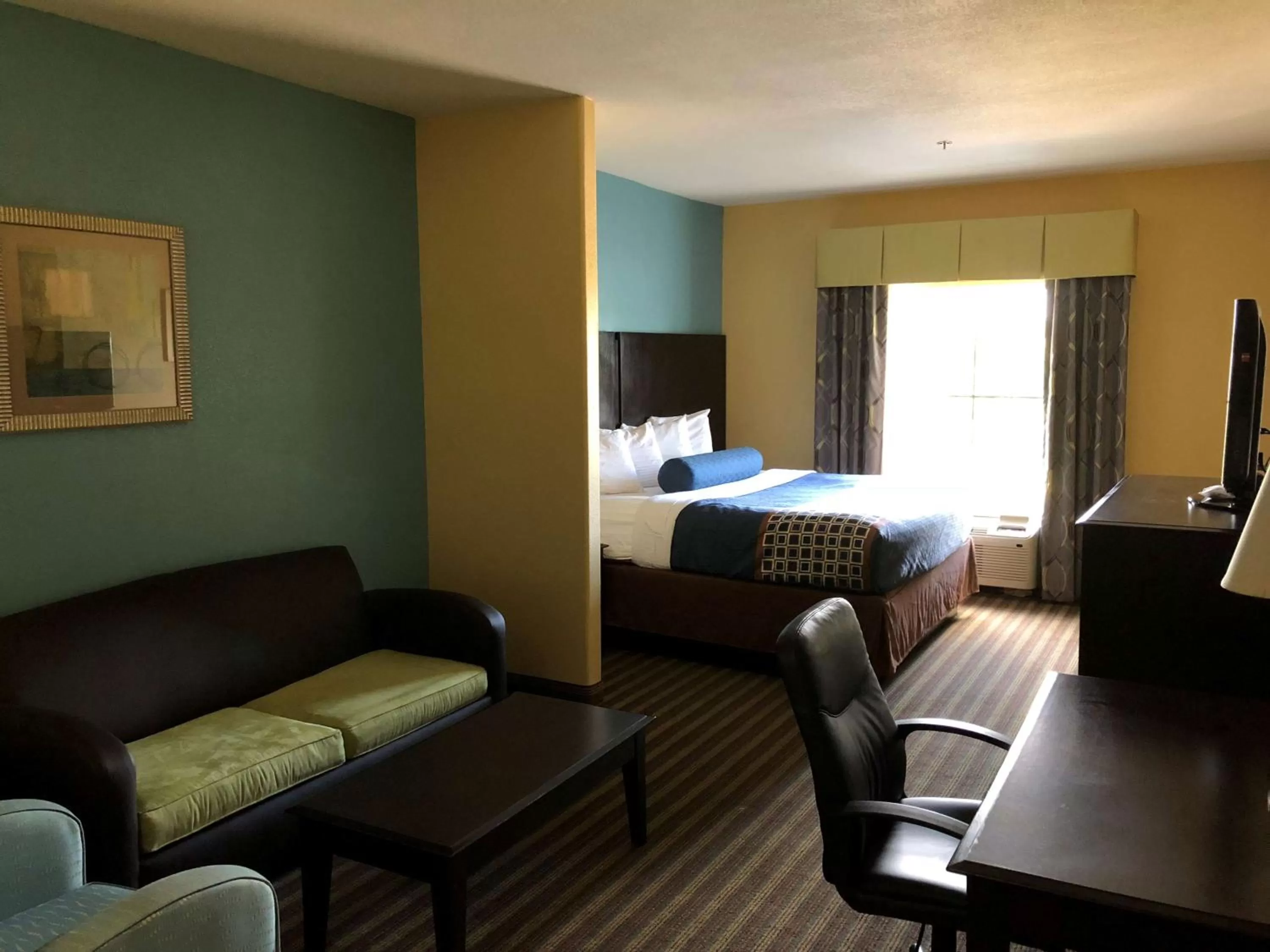 Photo of the whole room in Best Western Plus Goodman Inn & Suites